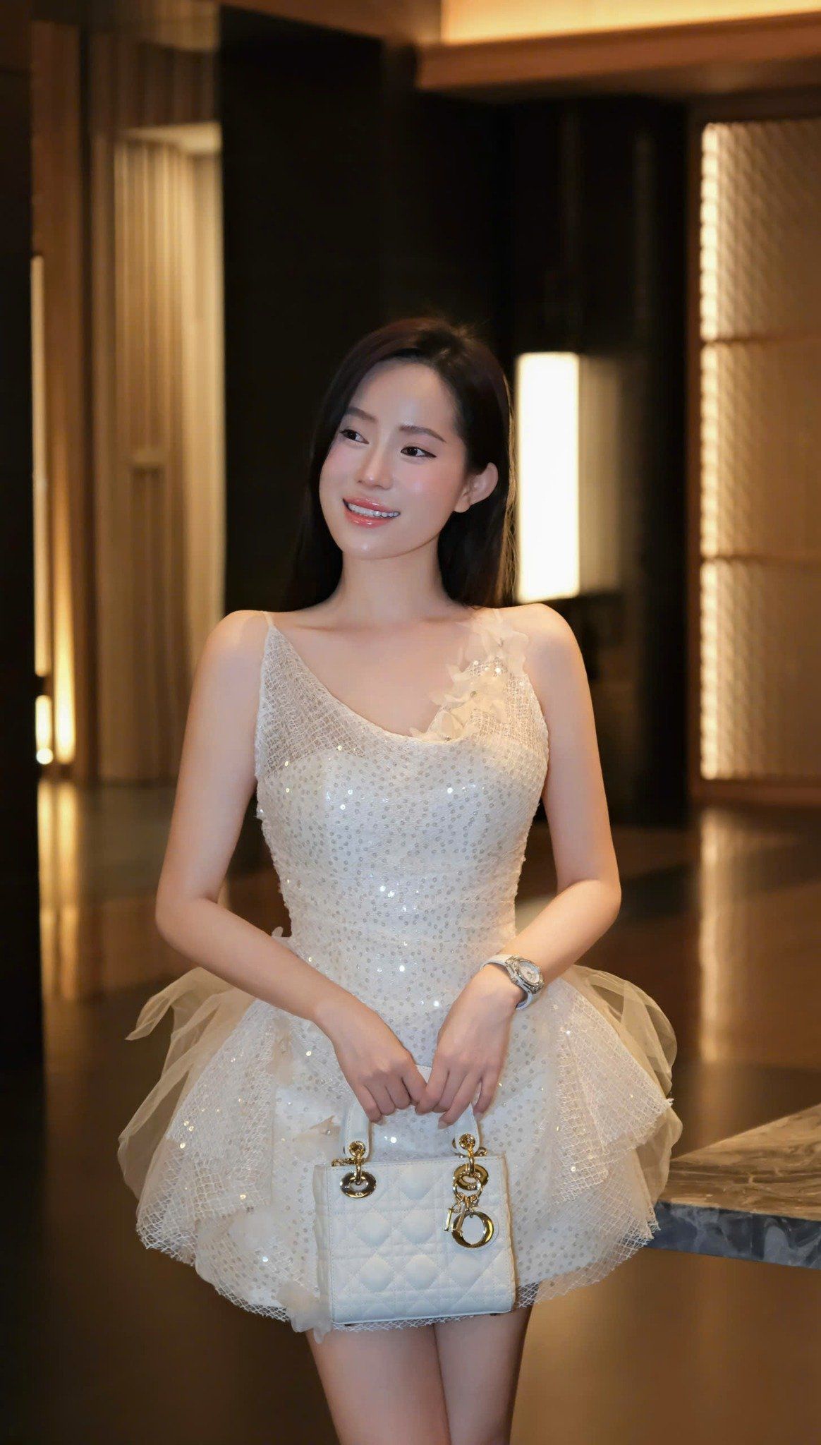 Đầm Lưới Kim Sa Cổ Đổ