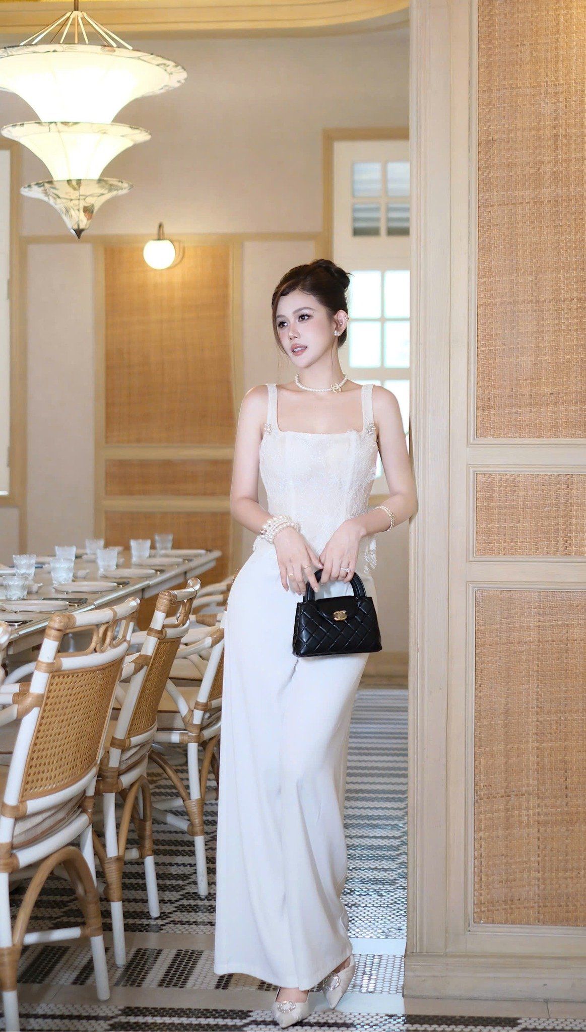 Set Áo Ren Hoa + Quần Suông