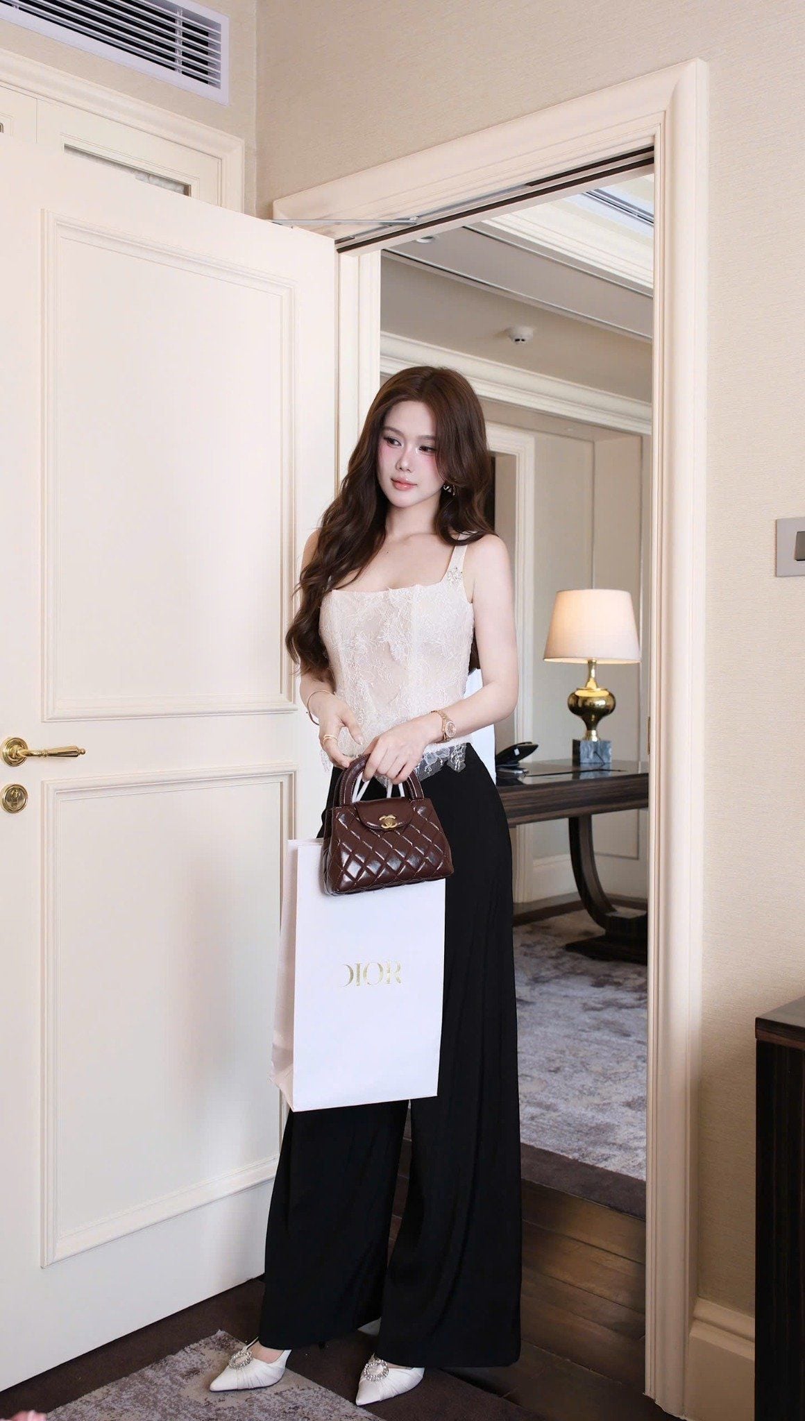 Set Áo Ren Hoa + Quần Suông