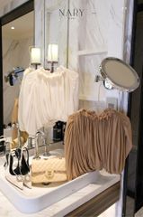 Áo Lưới Viền Bo Cổ