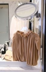 Áo Lưới Viền Bo Cổ