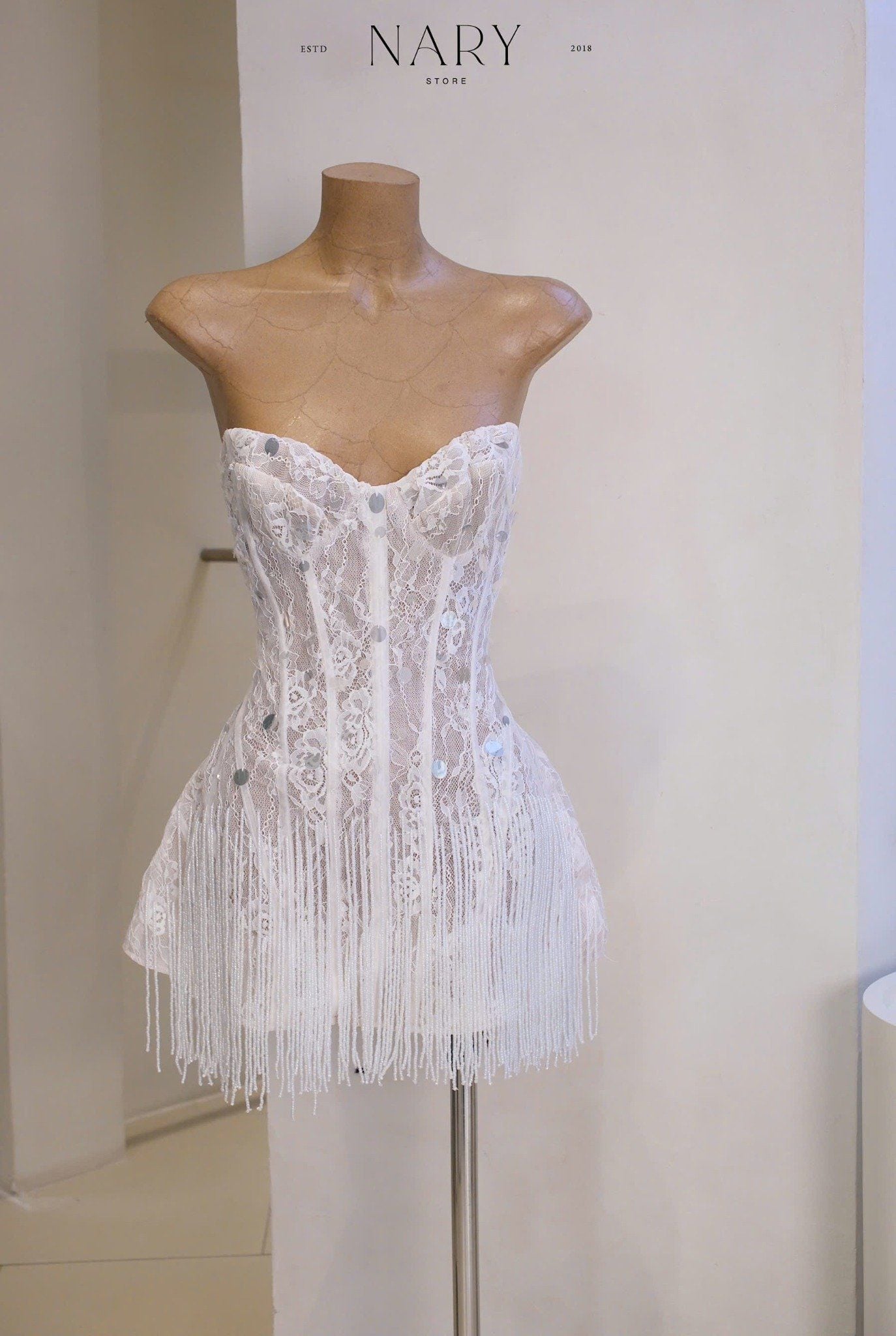 Đầm Cup Ren Tua Rua