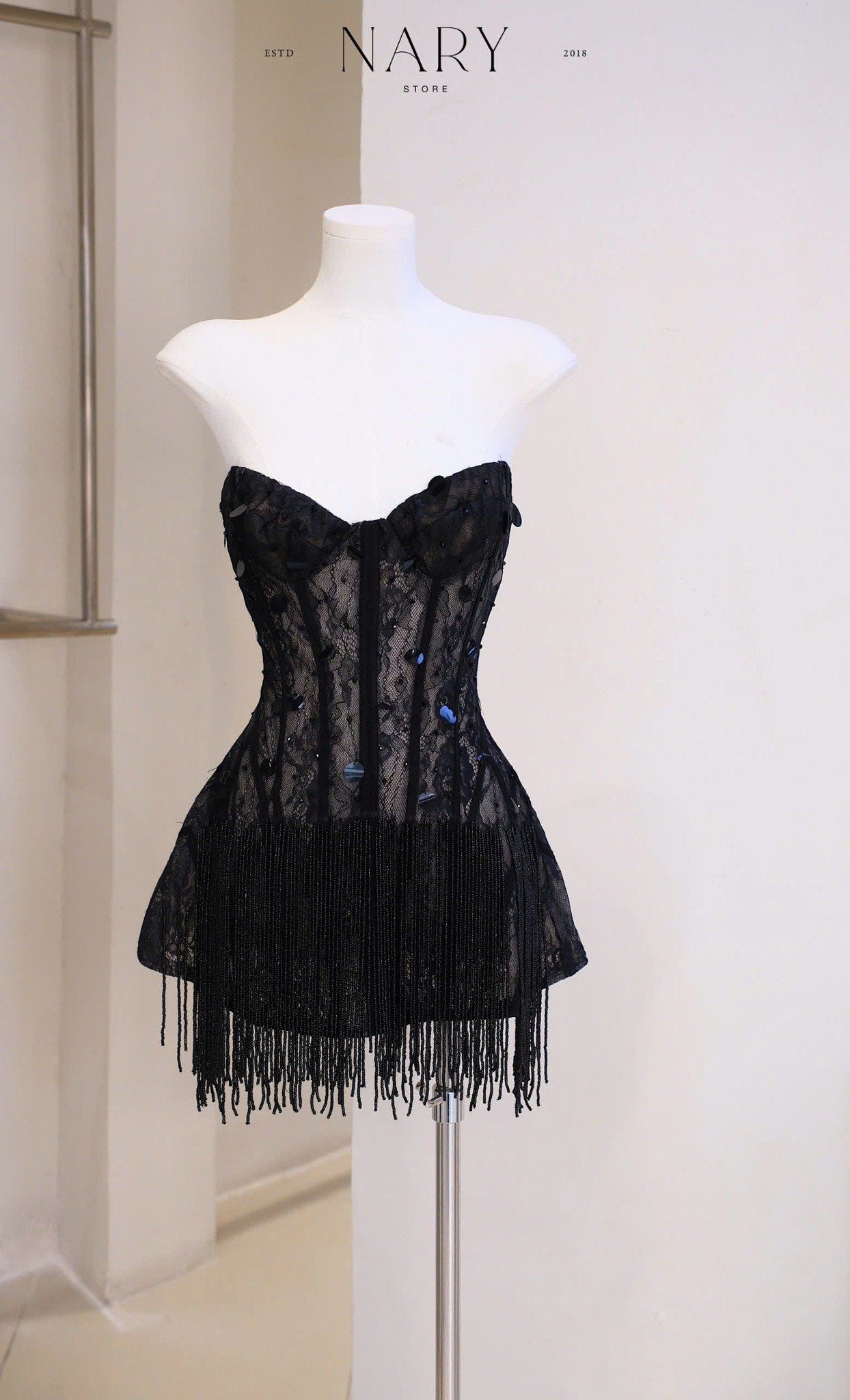 Đầm Cup Ren Tua Rua