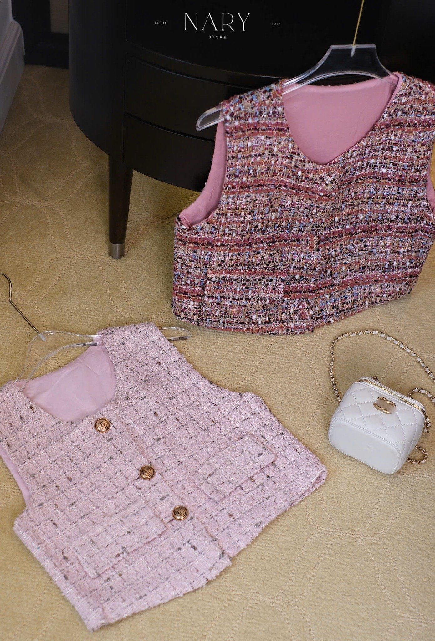 Áo Dạ Gile Nút Vàng