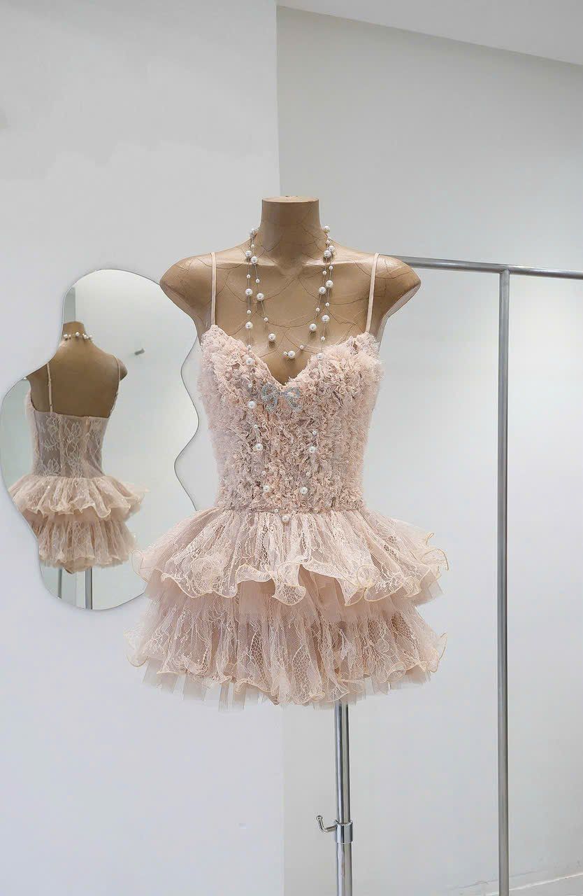 Đầm 2S Ren Tầng Charm