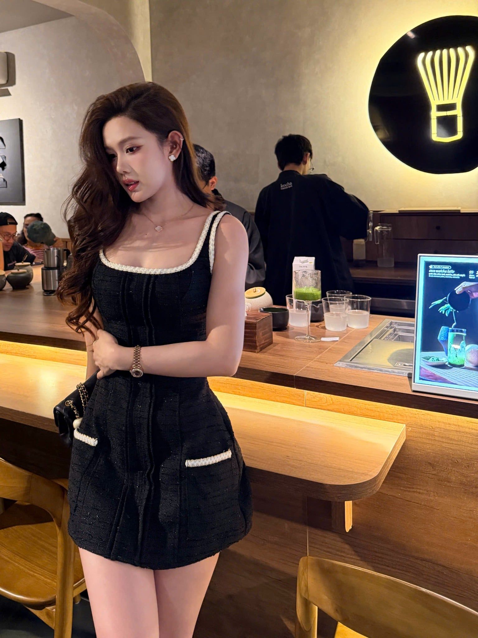 Đầm Dạ 2S  Viền Cổ