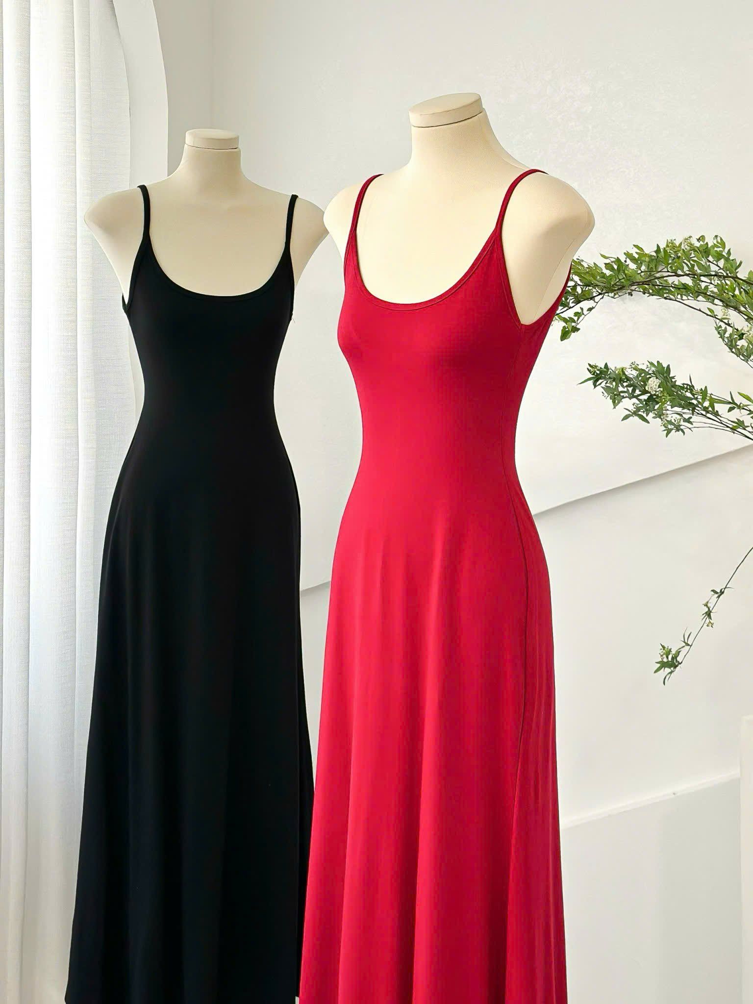 Đầm Dài Trơn 2S Đuôi Cá