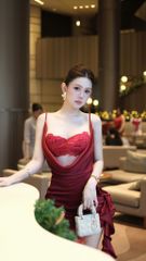 Đầm Lụa Cổ Đổ Kèm Bra