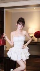 Đầm Viền Đá Thêu Ren Hoa