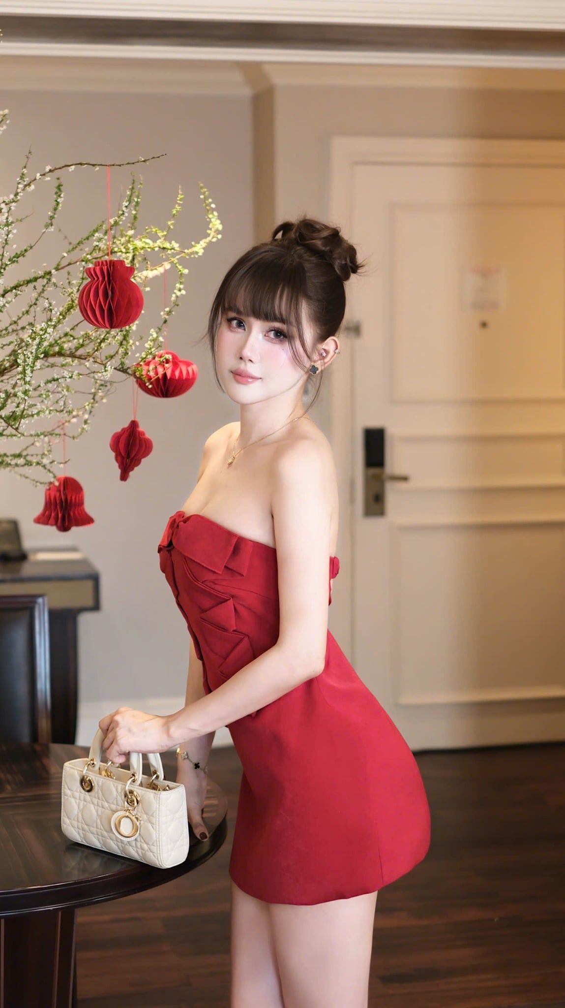 Đầm Cup Nơ Hở Lưng