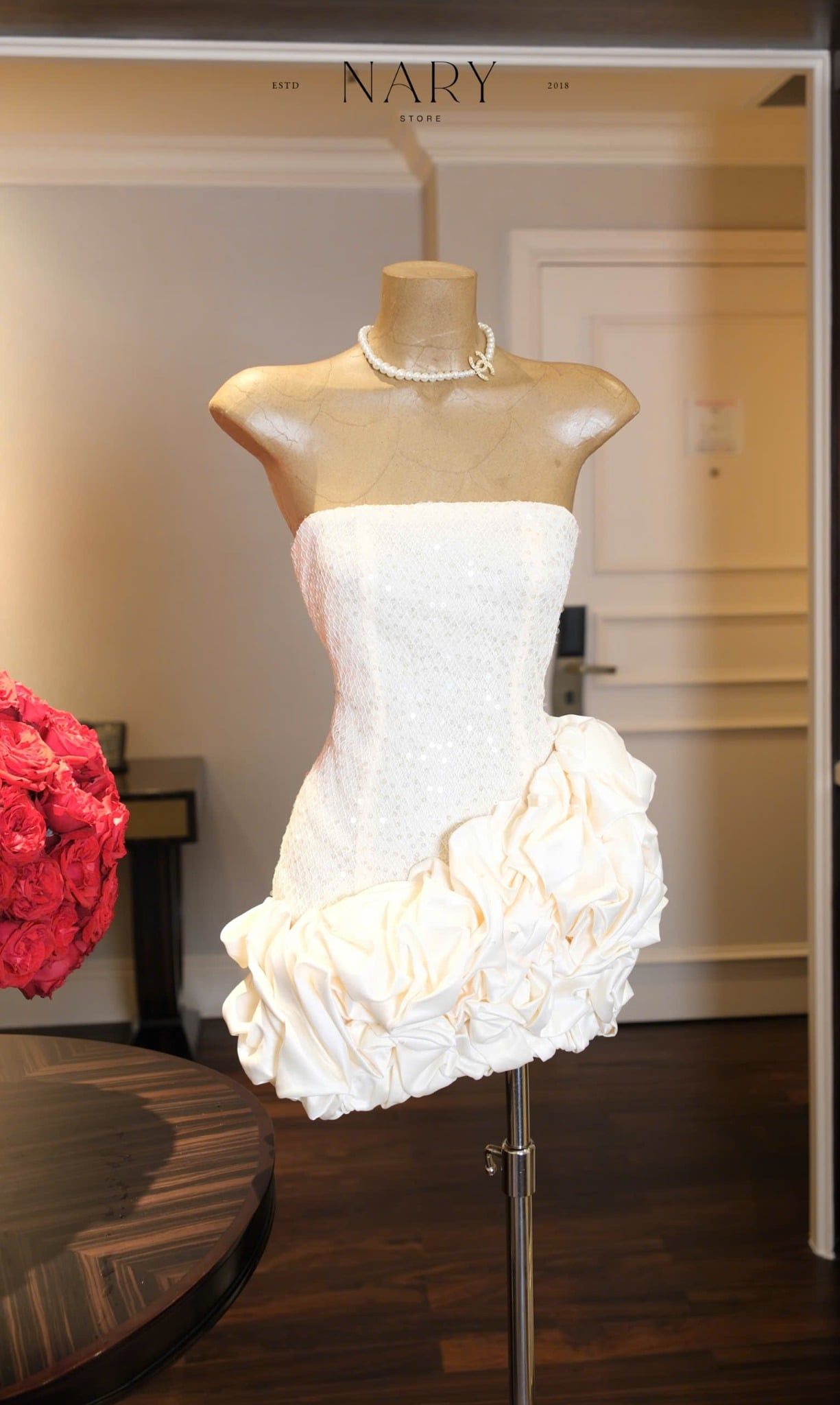 Đầm Cup Kim Sa Tà Xéo