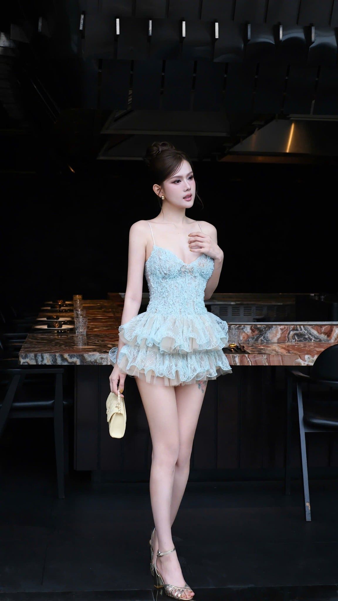 Đầm 2S Ren Tầng Charm