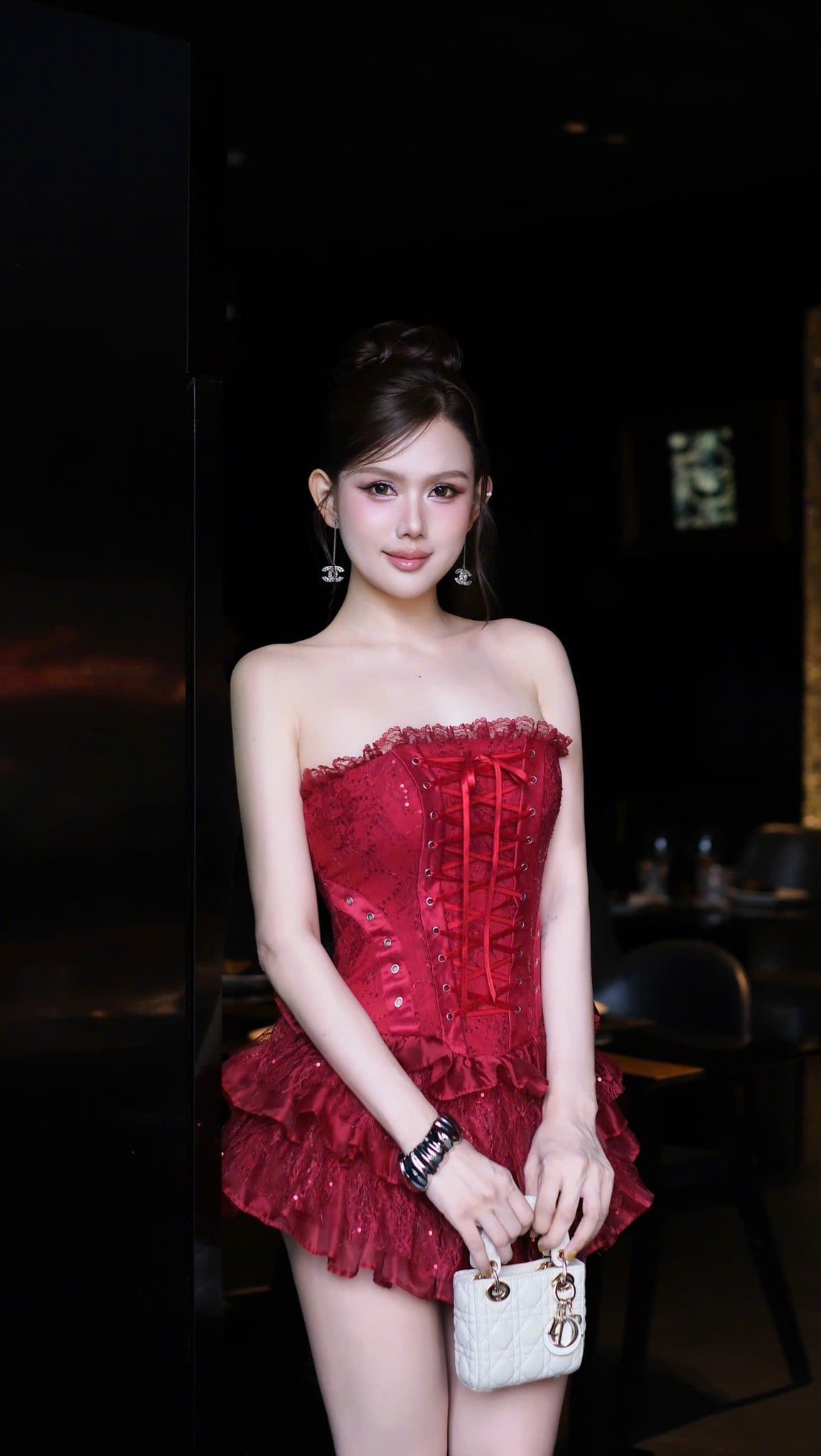Đầm Cup Ren Đan Ngực