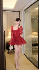 Đầm Ren Tay Loe Cổ U