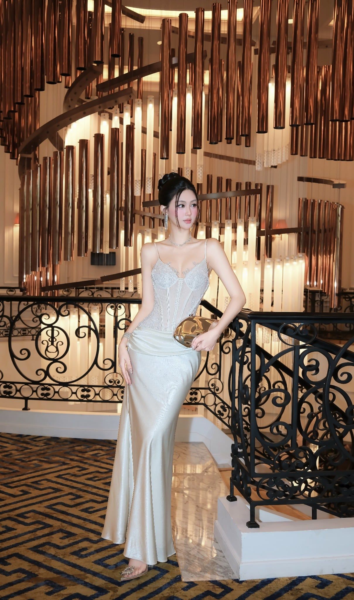 Đầm 2S Lụa Nhún Eo