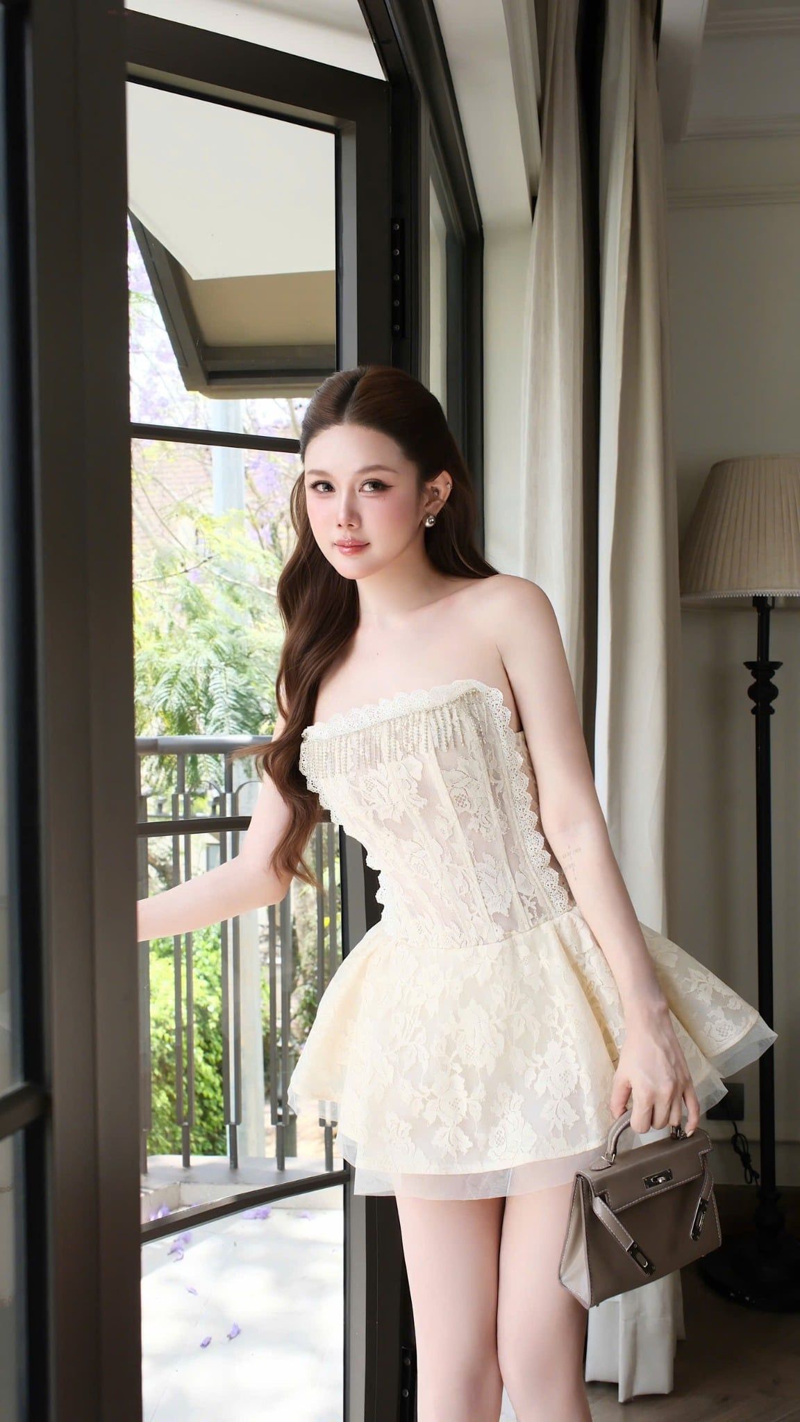 Đầm Cup Ren Viền Đá