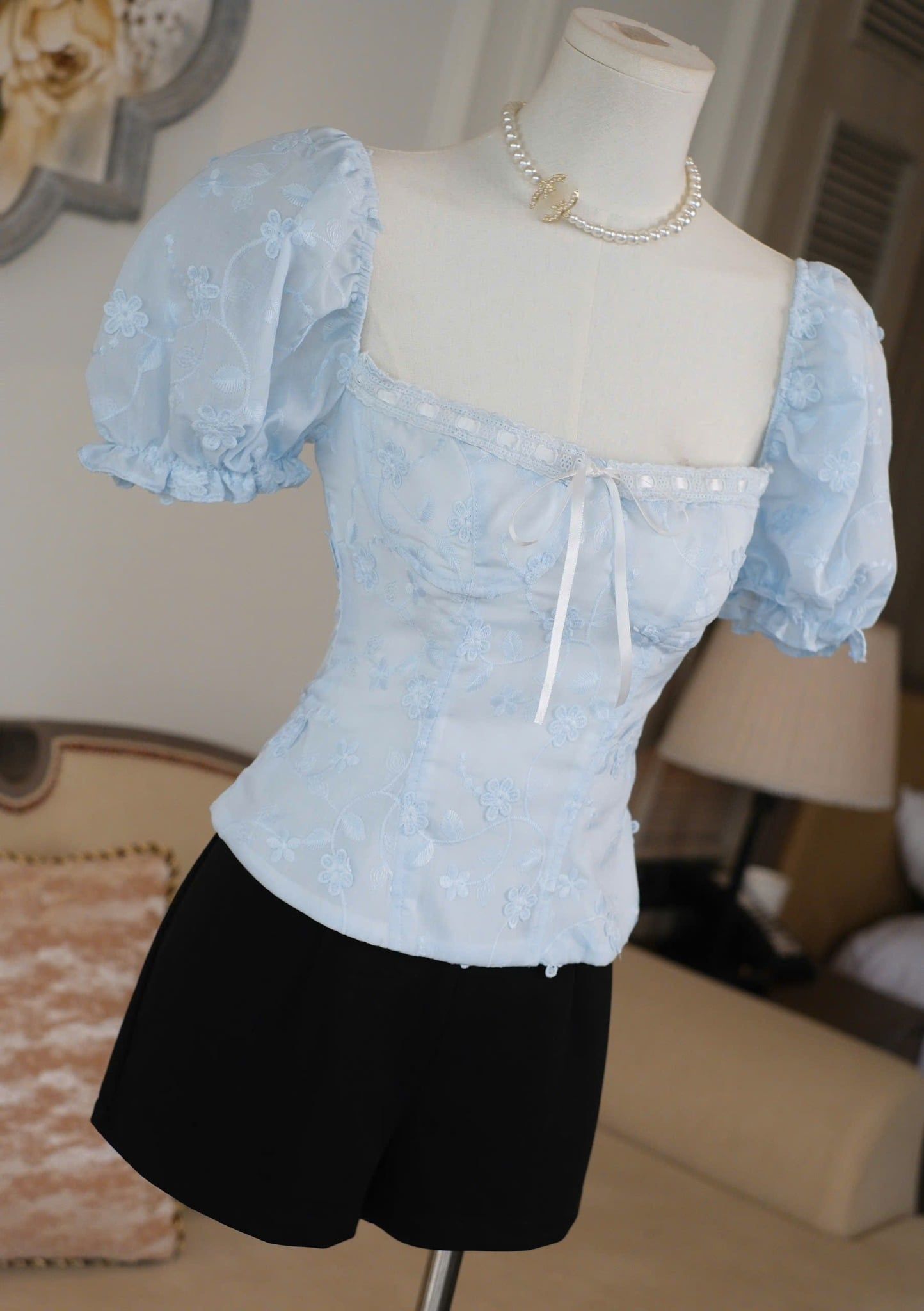 Áo Xô Tay Phồng Thêu Hoa