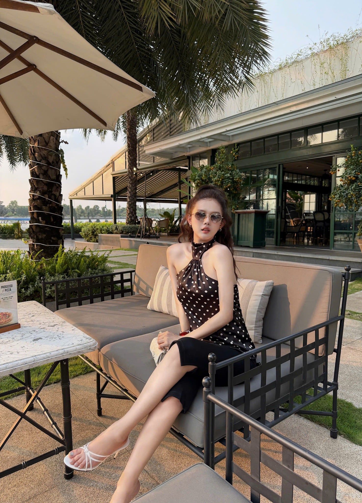 Áo Yếm Lụa Chấm Bi