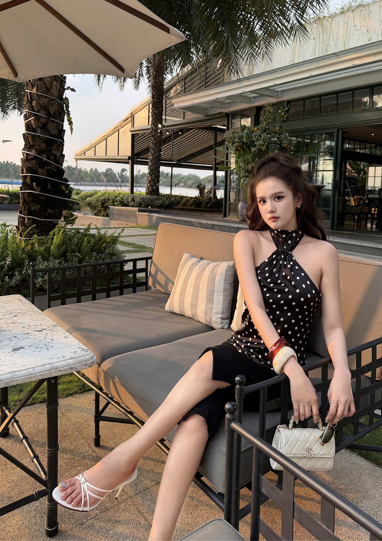 Áo Yếm Lụa Chấm Bi