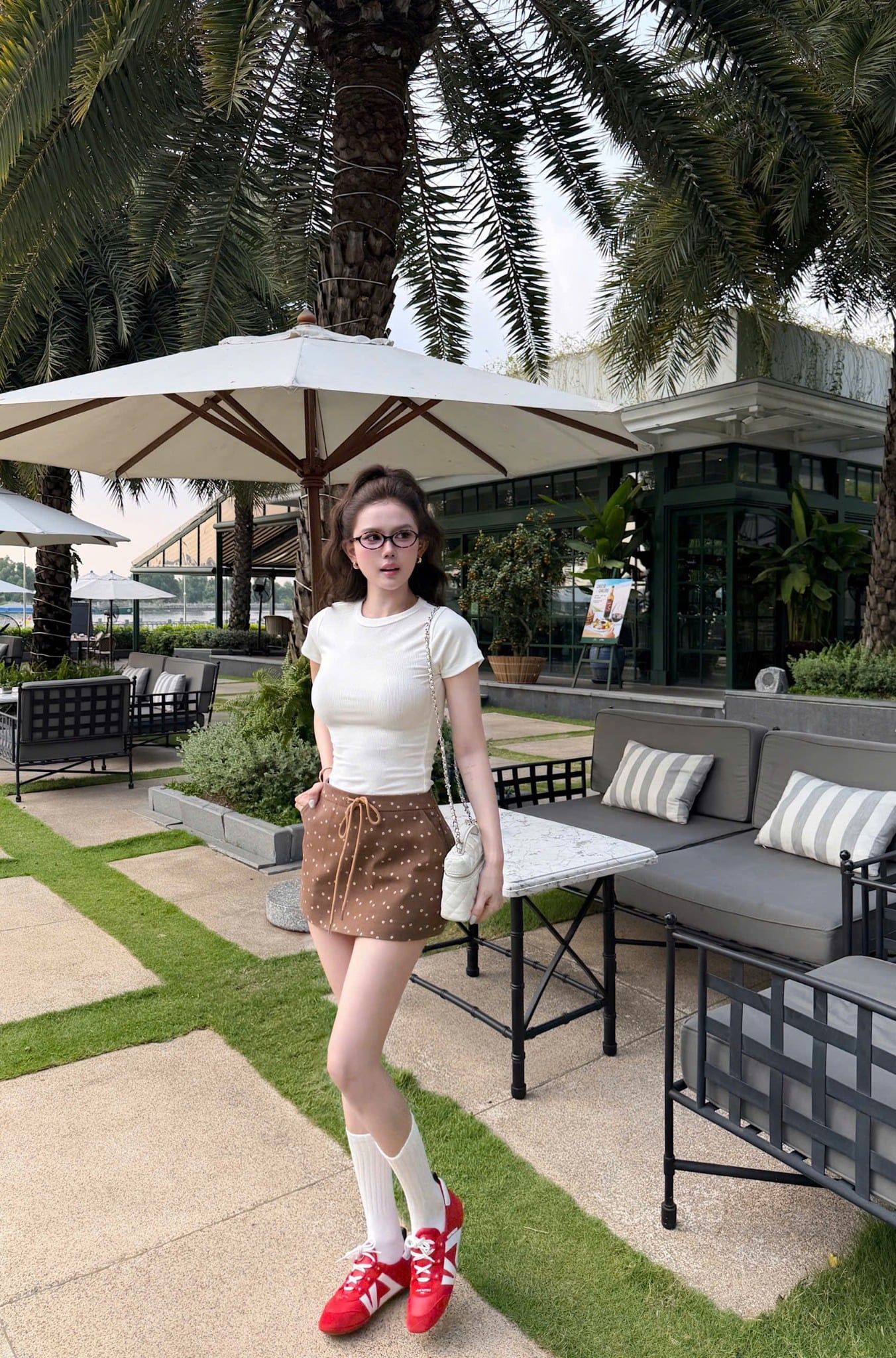 CV Chữ A Họa Tiết Hoa Nhí