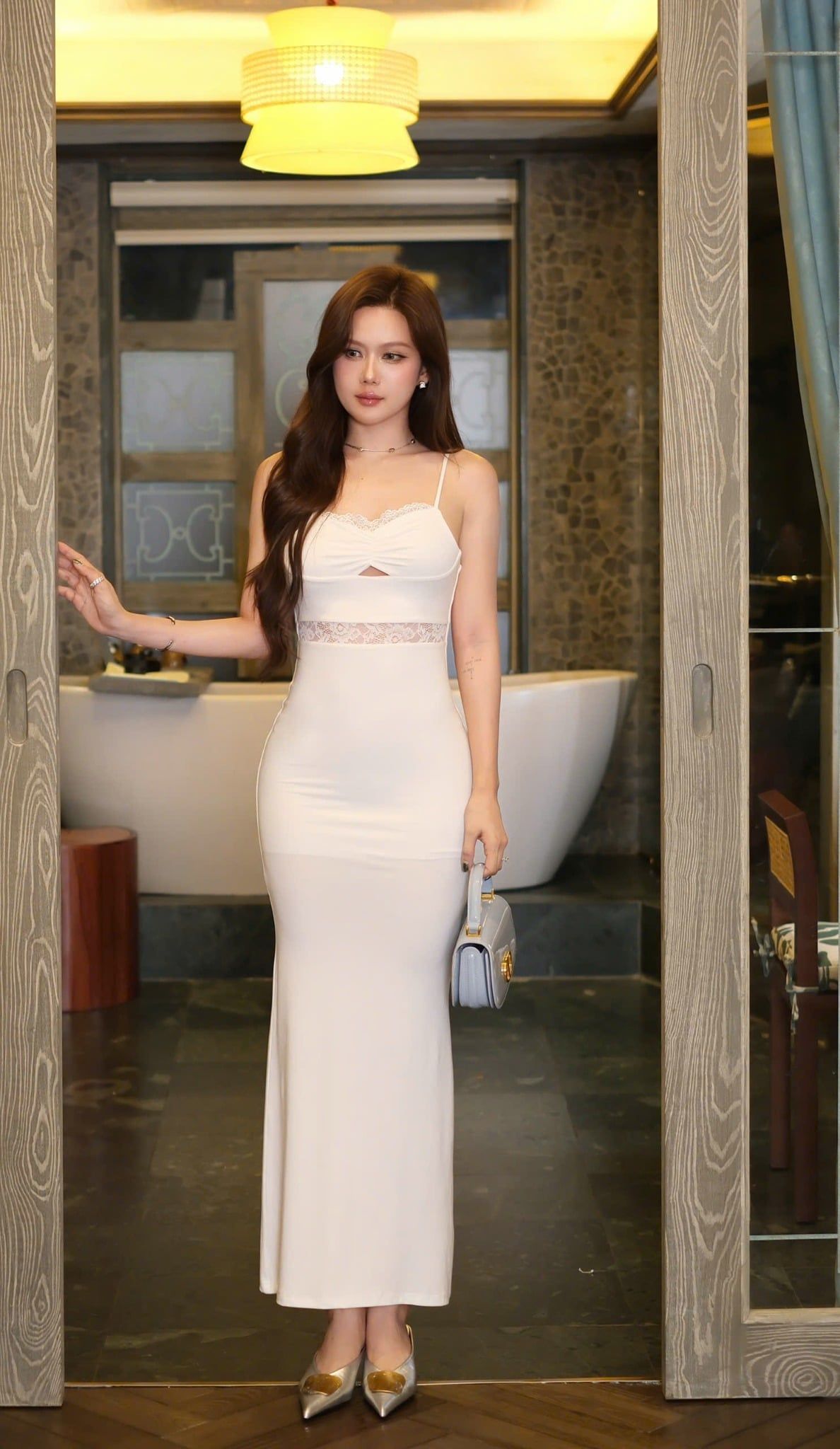 Body Khoét Ngực Phối Ren