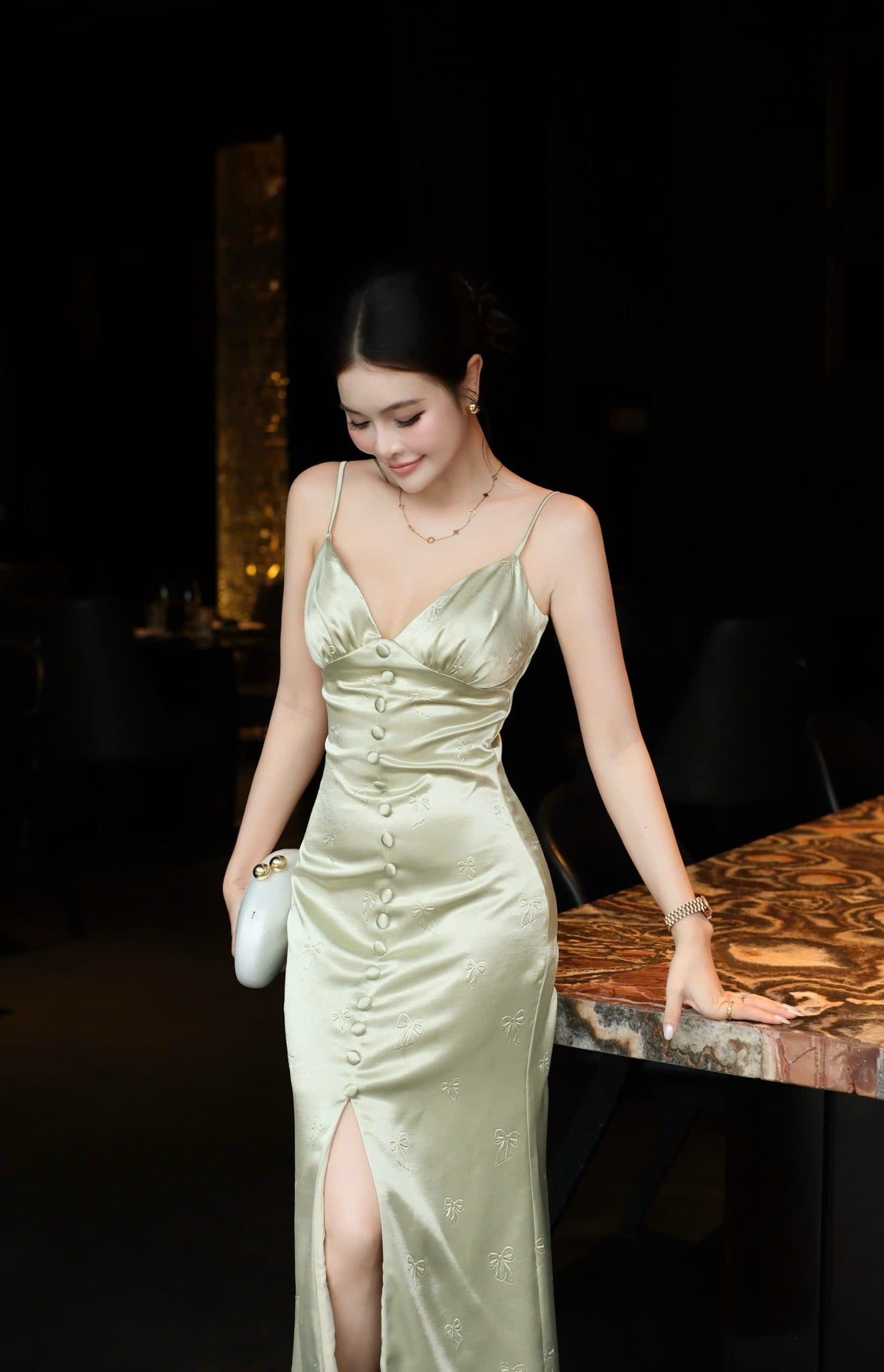 Đầm Lụa Nơ Nổi Nút Bọc