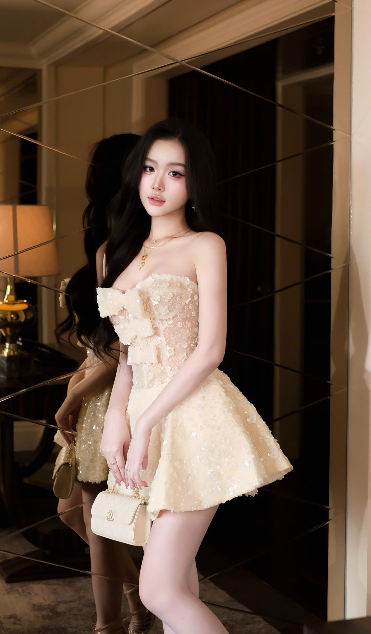 Đầm Cup Kết Châu Đính Nơ