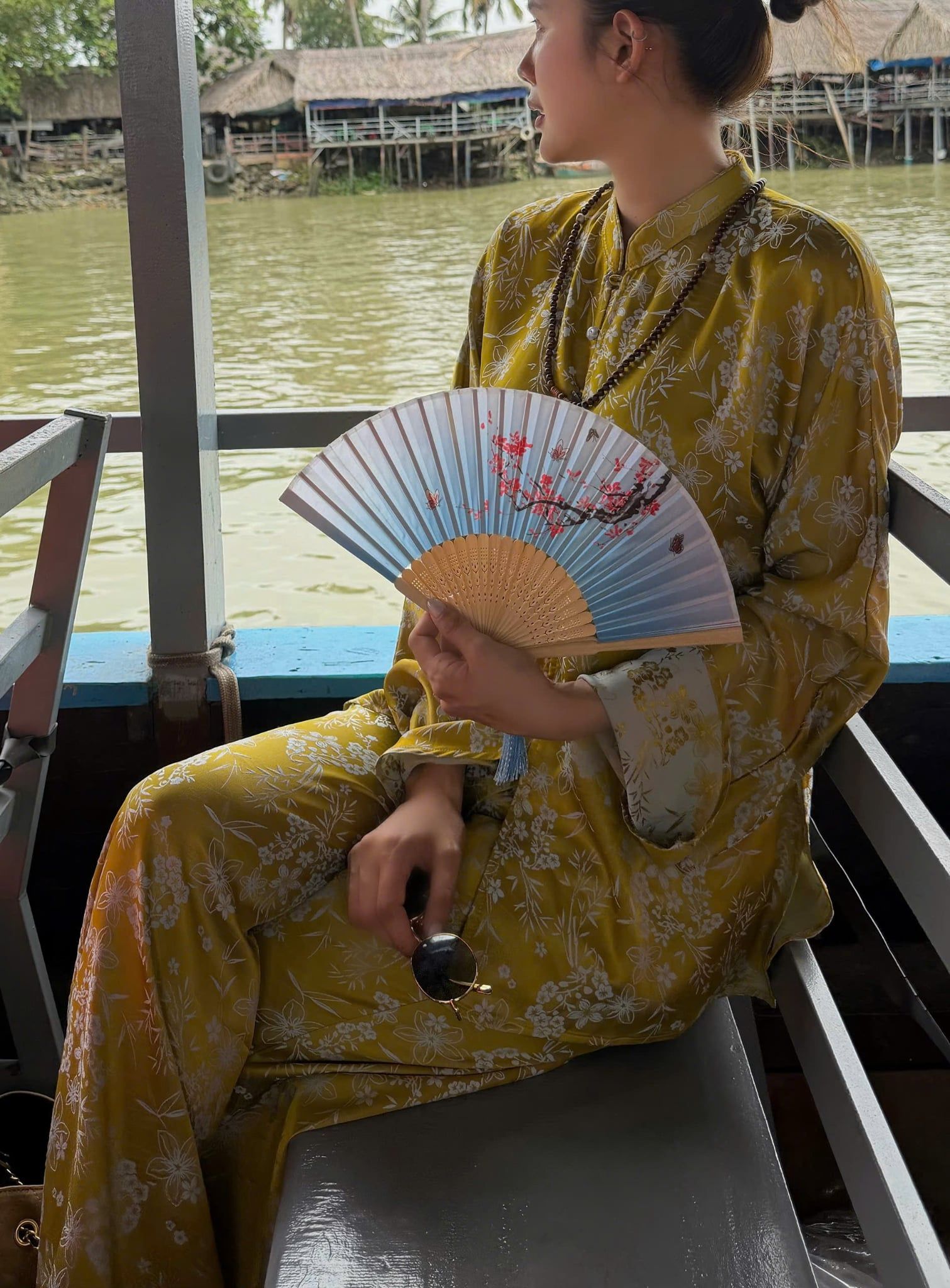 Set Bà Ba Cao Cổ
