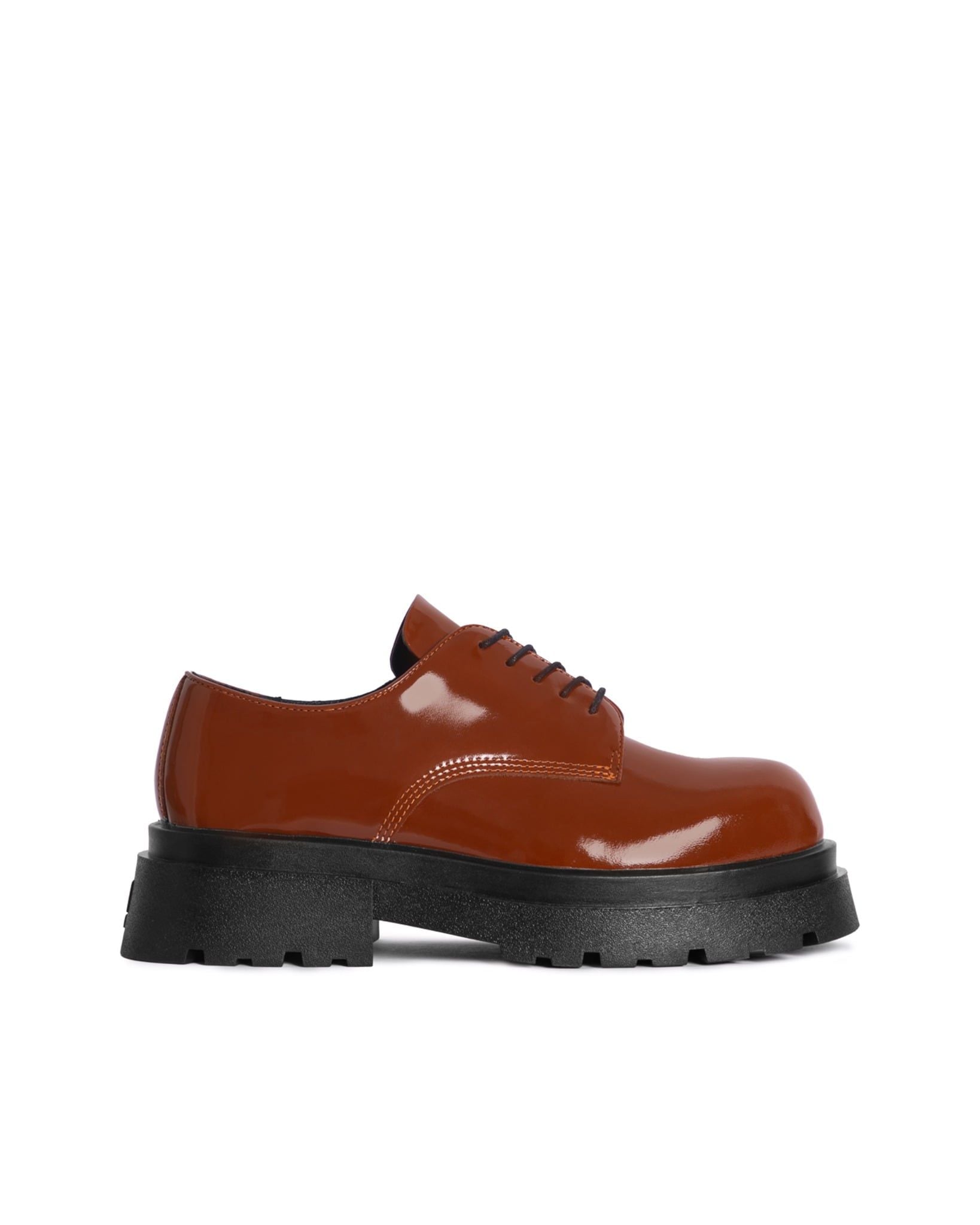 THE CHUNKY WOLF DERBY SS24 - CARAMEL BROWN