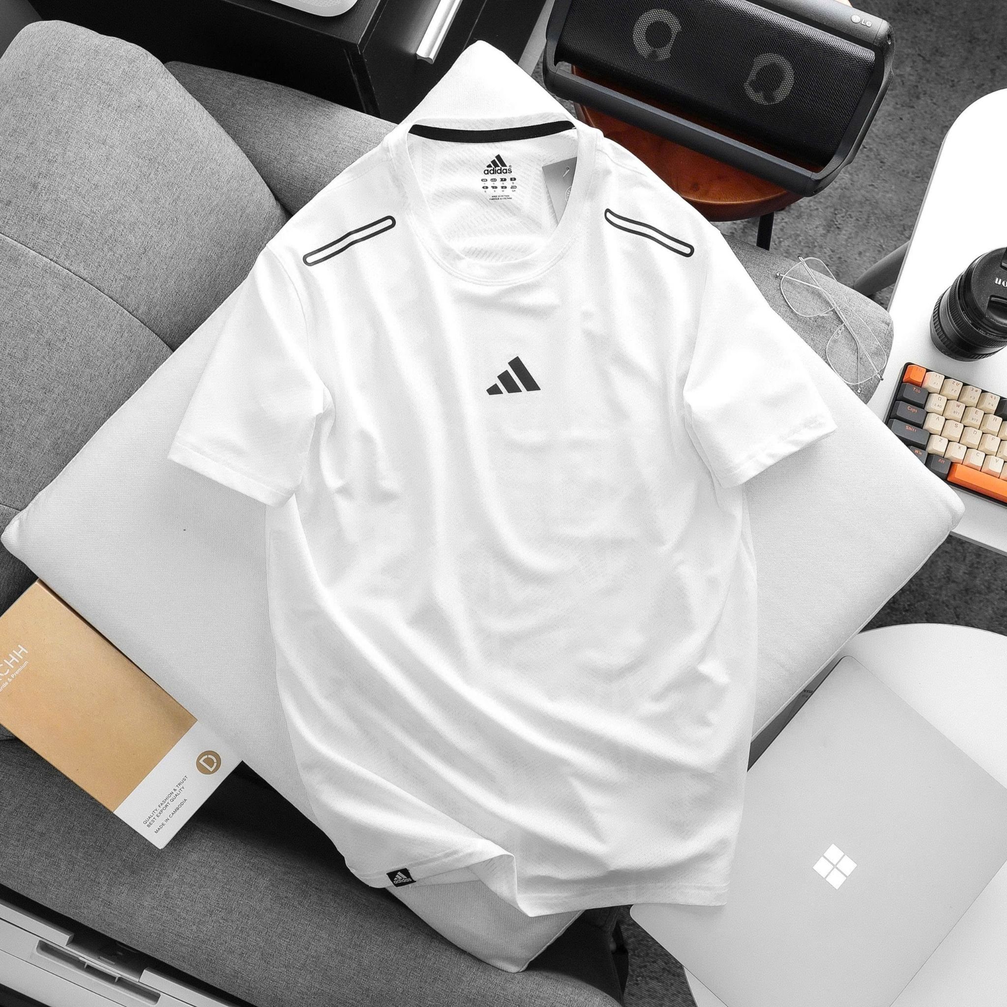  Áo Adidas Training logo giữa 2025 