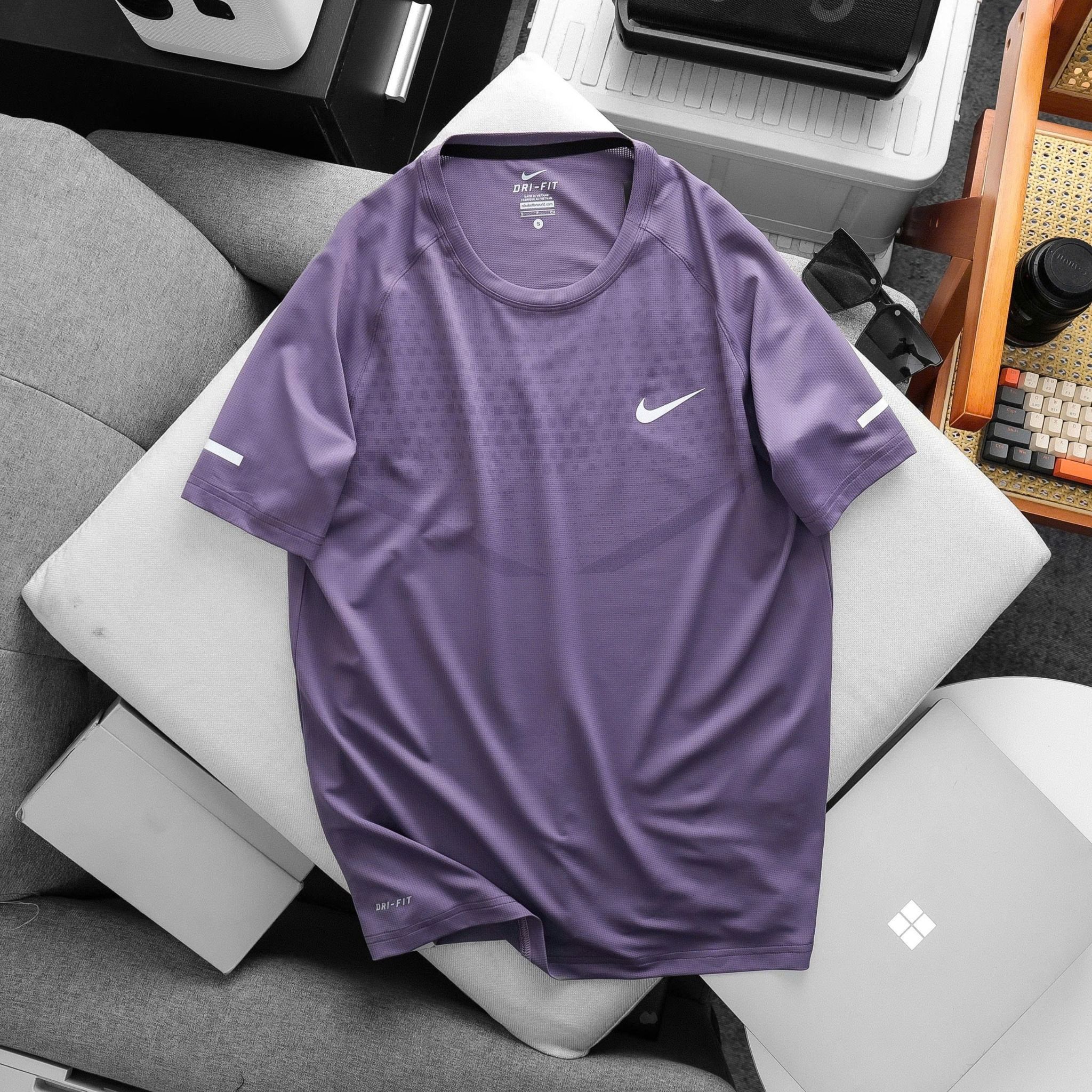  Áo Nike Running 3D 2026 