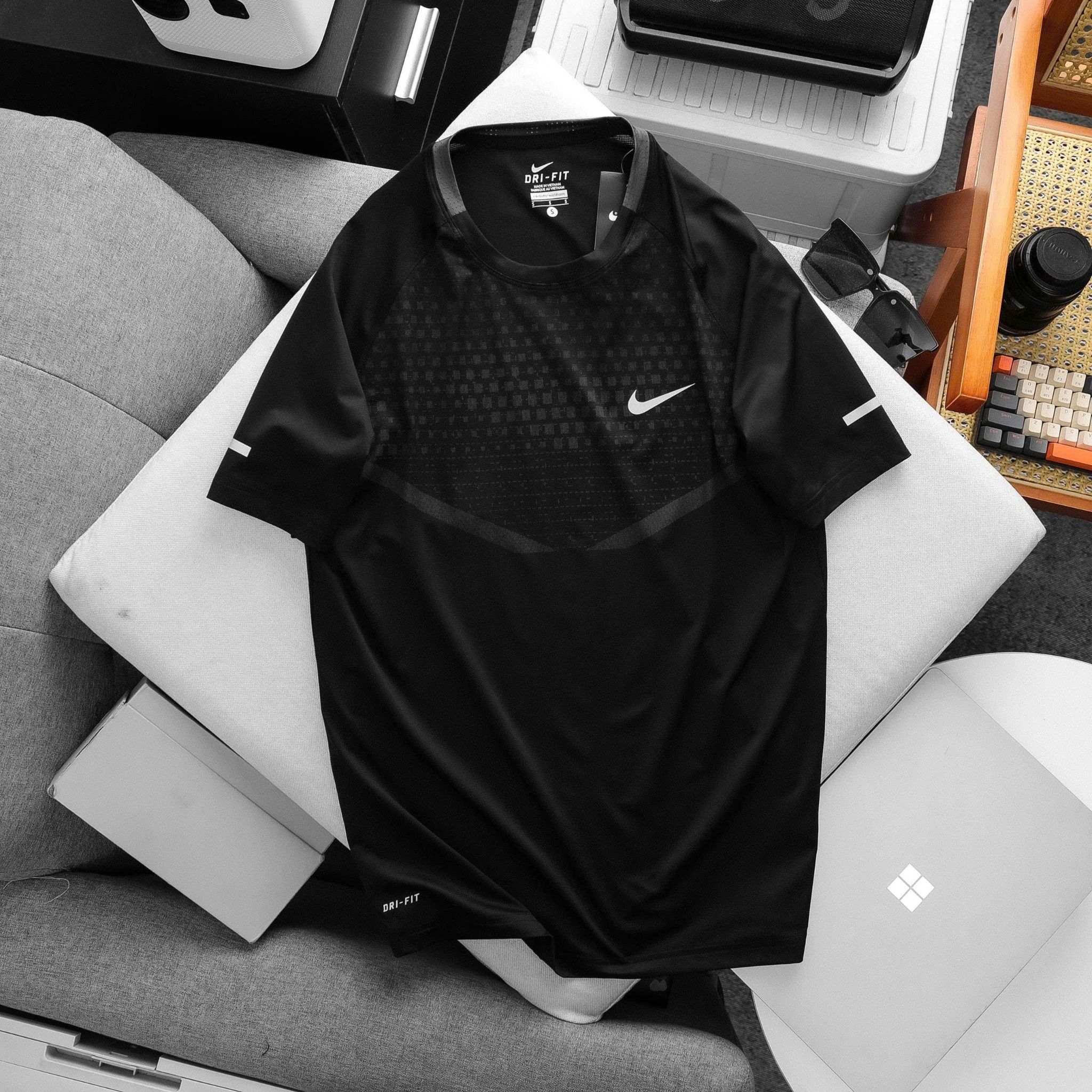  Áo Nike Running 3D 2026 