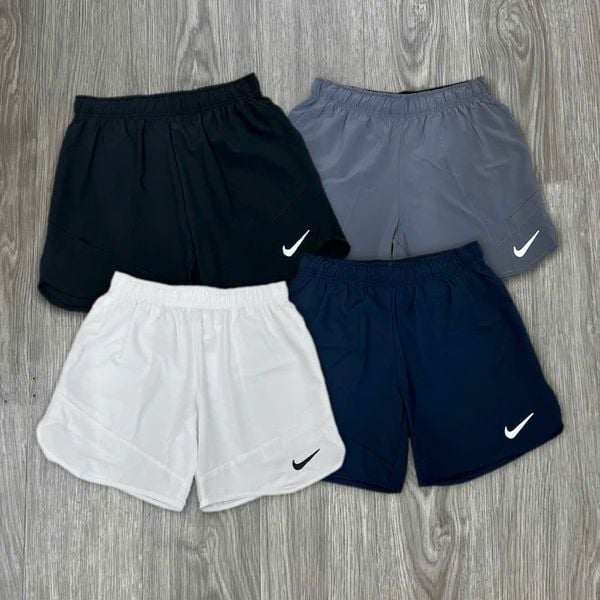  Short Nike Advantage 7