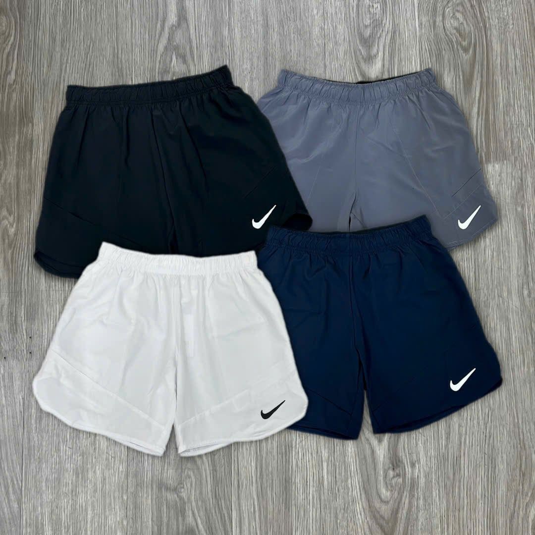  Short Nike Advantage 7
