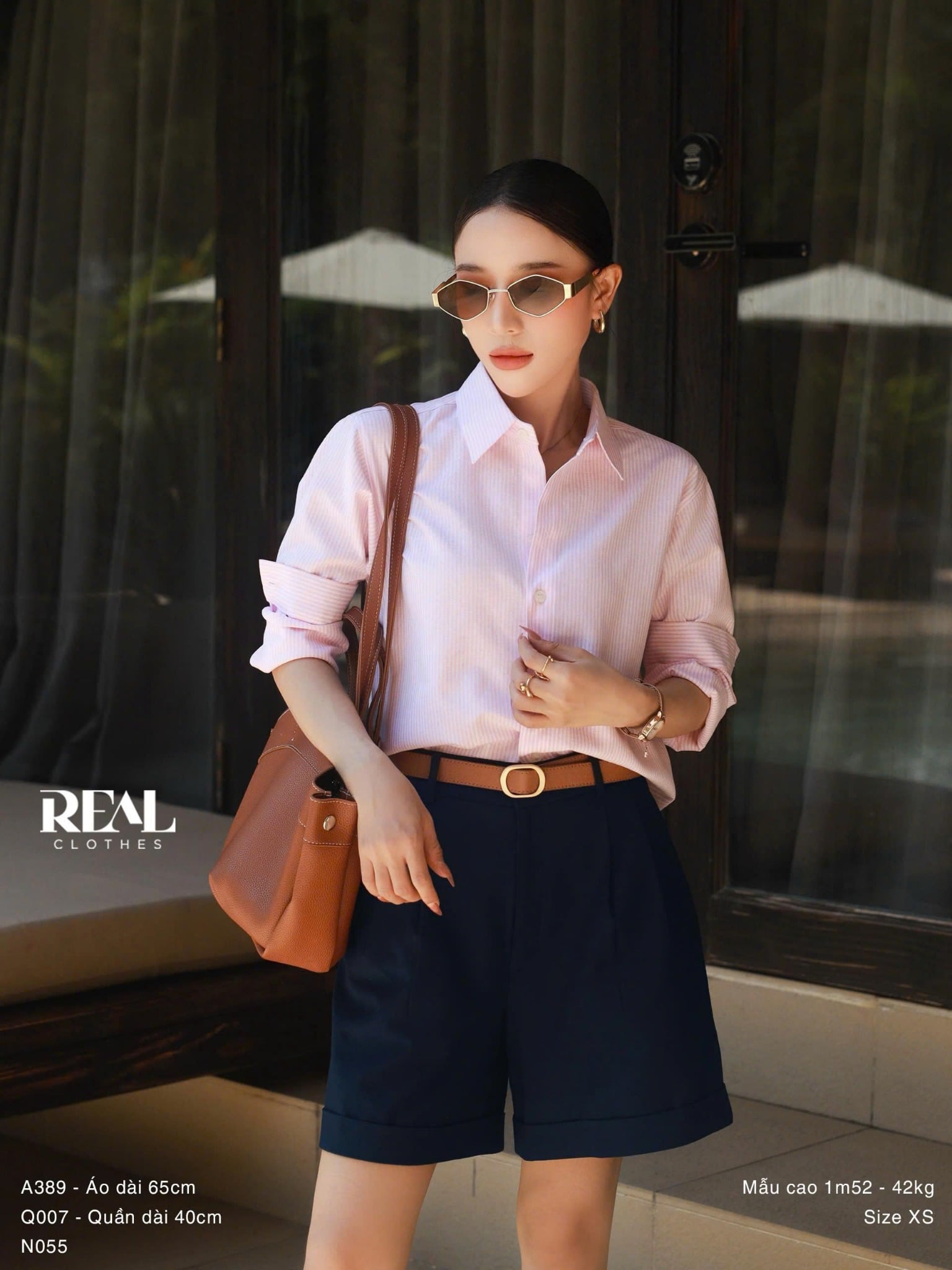 Quần short lật lai xanh đen