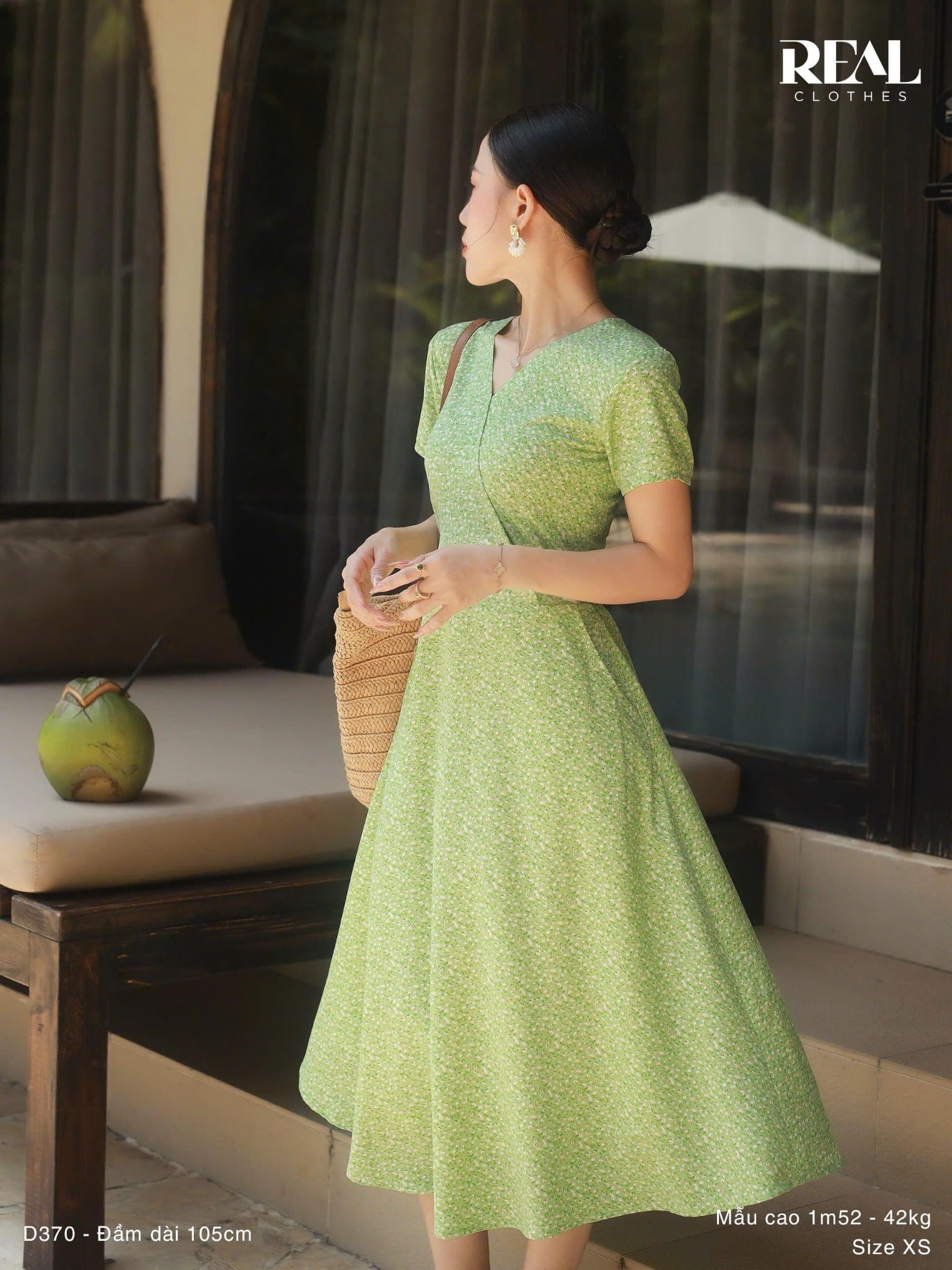 Đầm cổ tim hoa xanh lá SALE