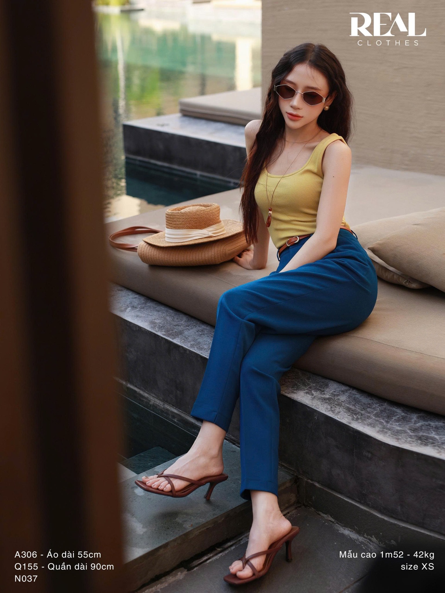 Áo tank top cổ U SALE