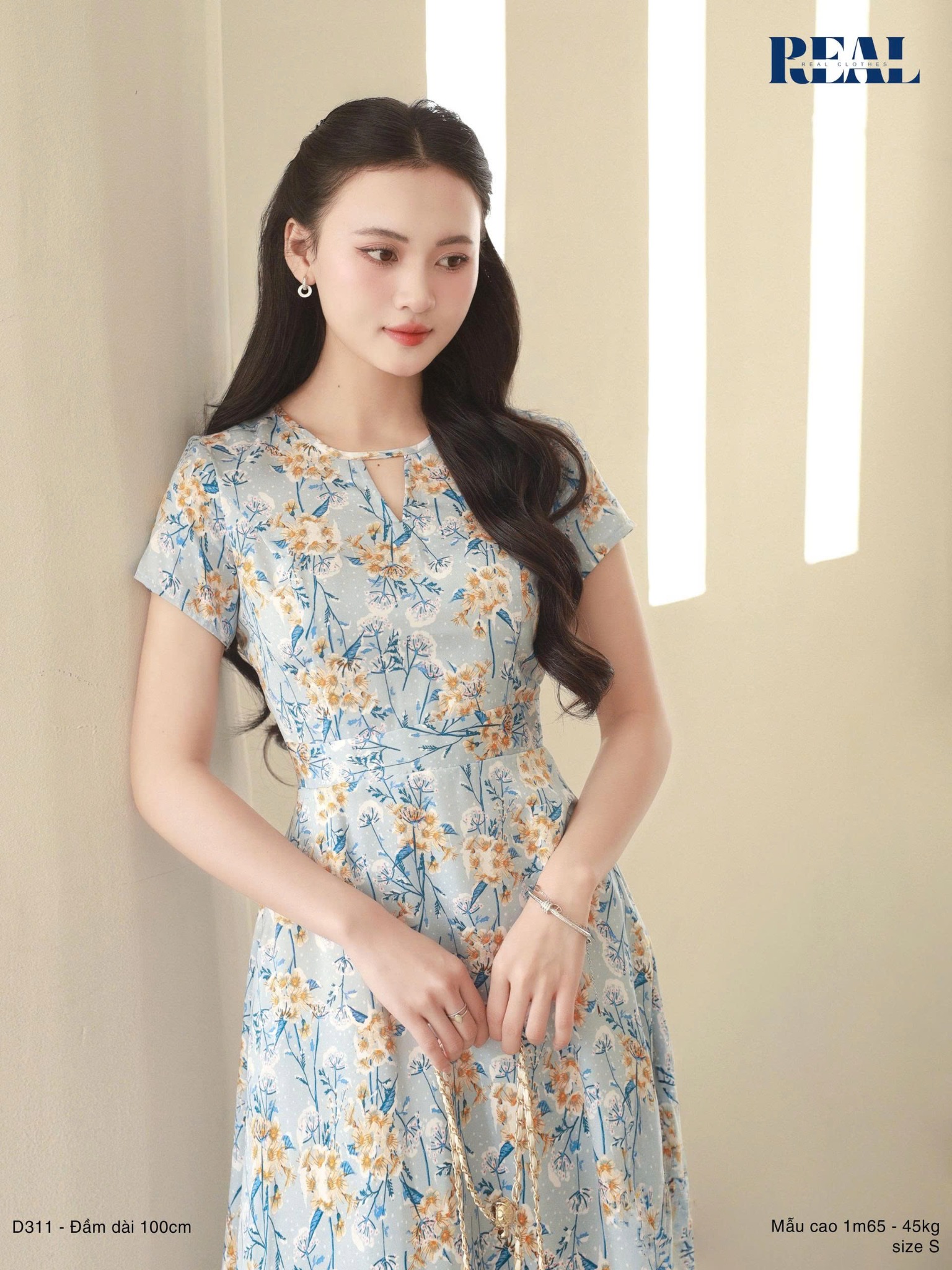 Đầm cổ tròn cách điệu hoa SALE