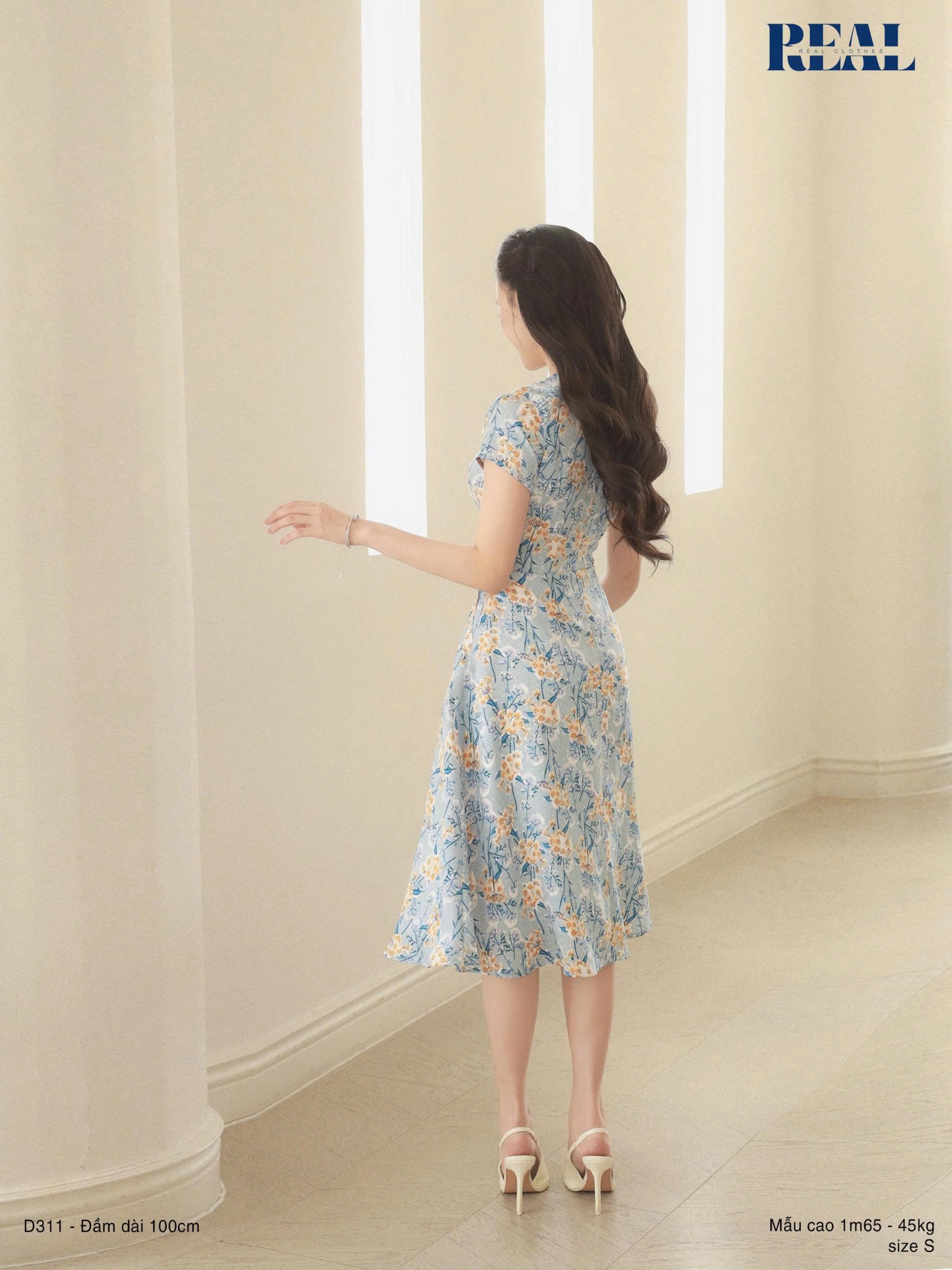 Đầm cổ tròn cách điệu hoa SALE