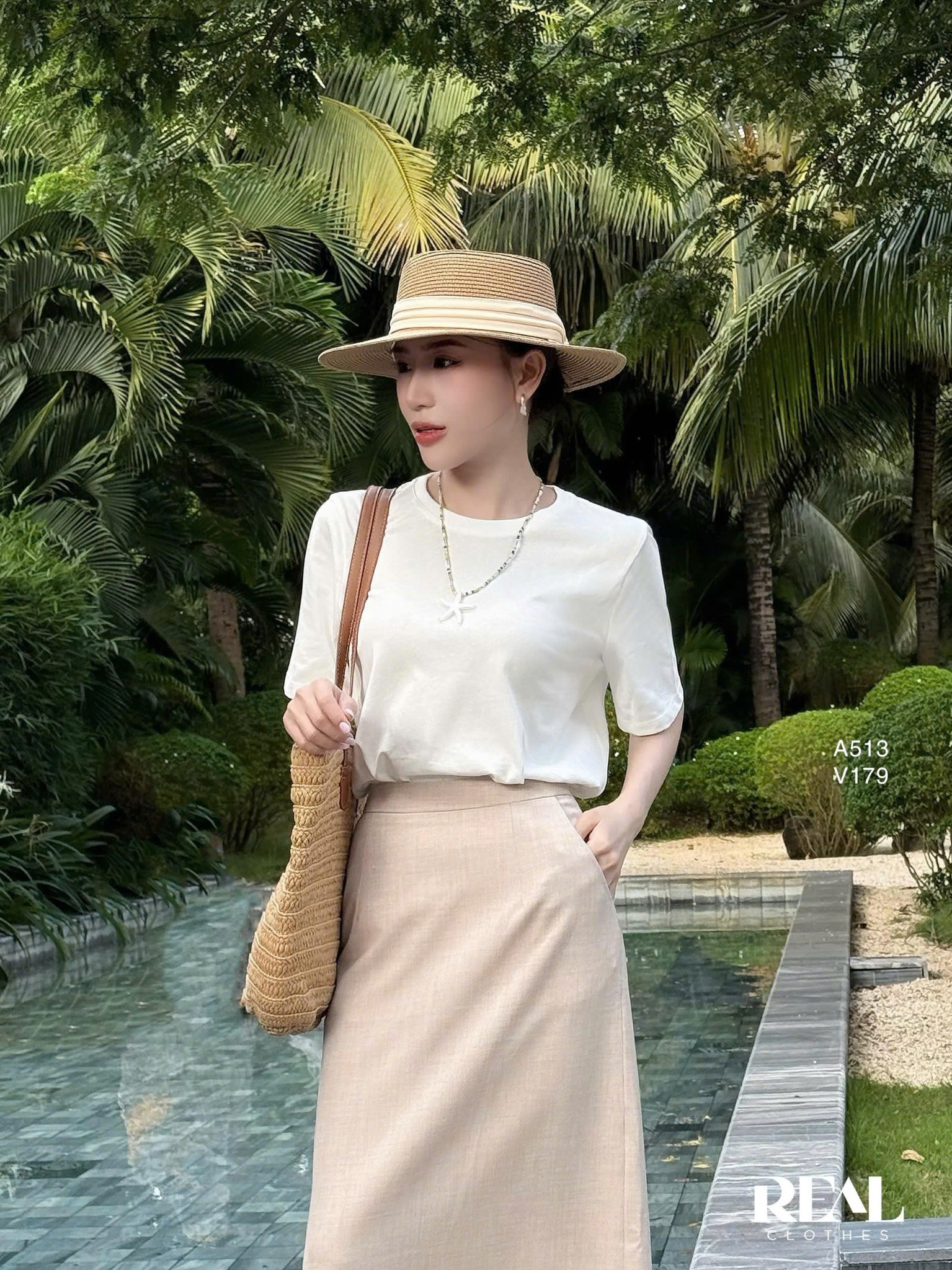 Váy Japan dài kem gân