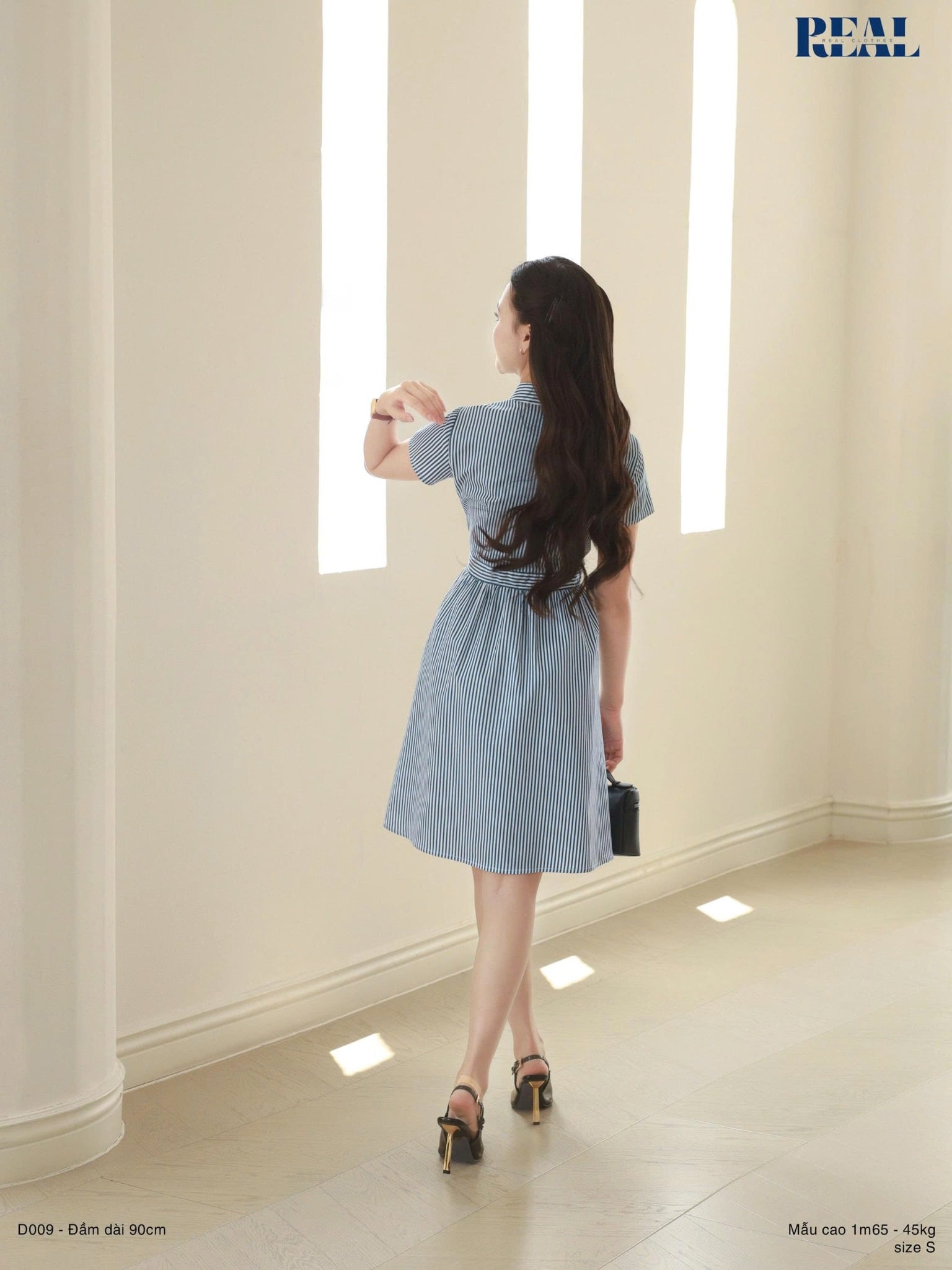 Đầm Spring sọc xanh