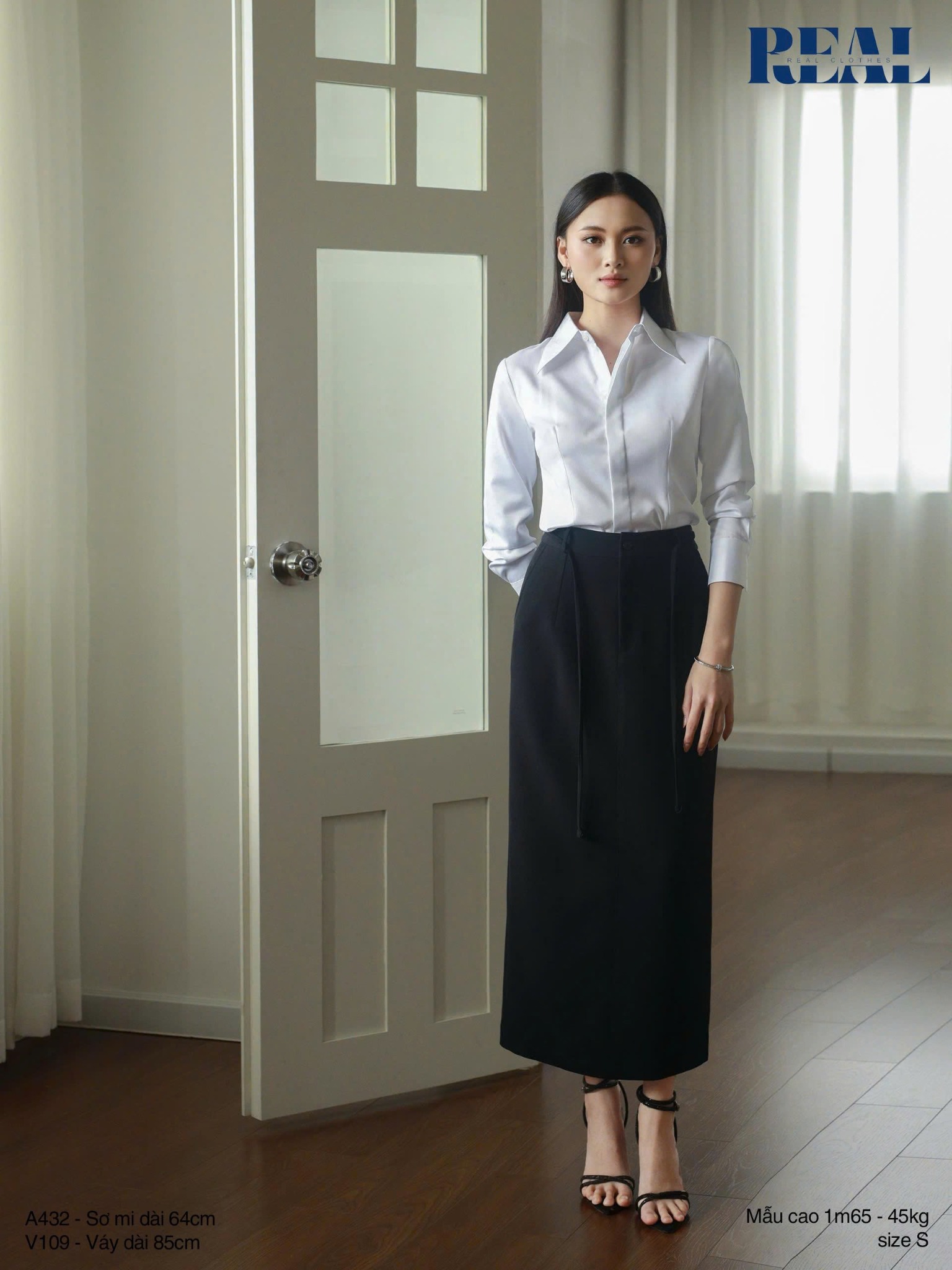 Sơ mi chít eo sọc tăm trắng