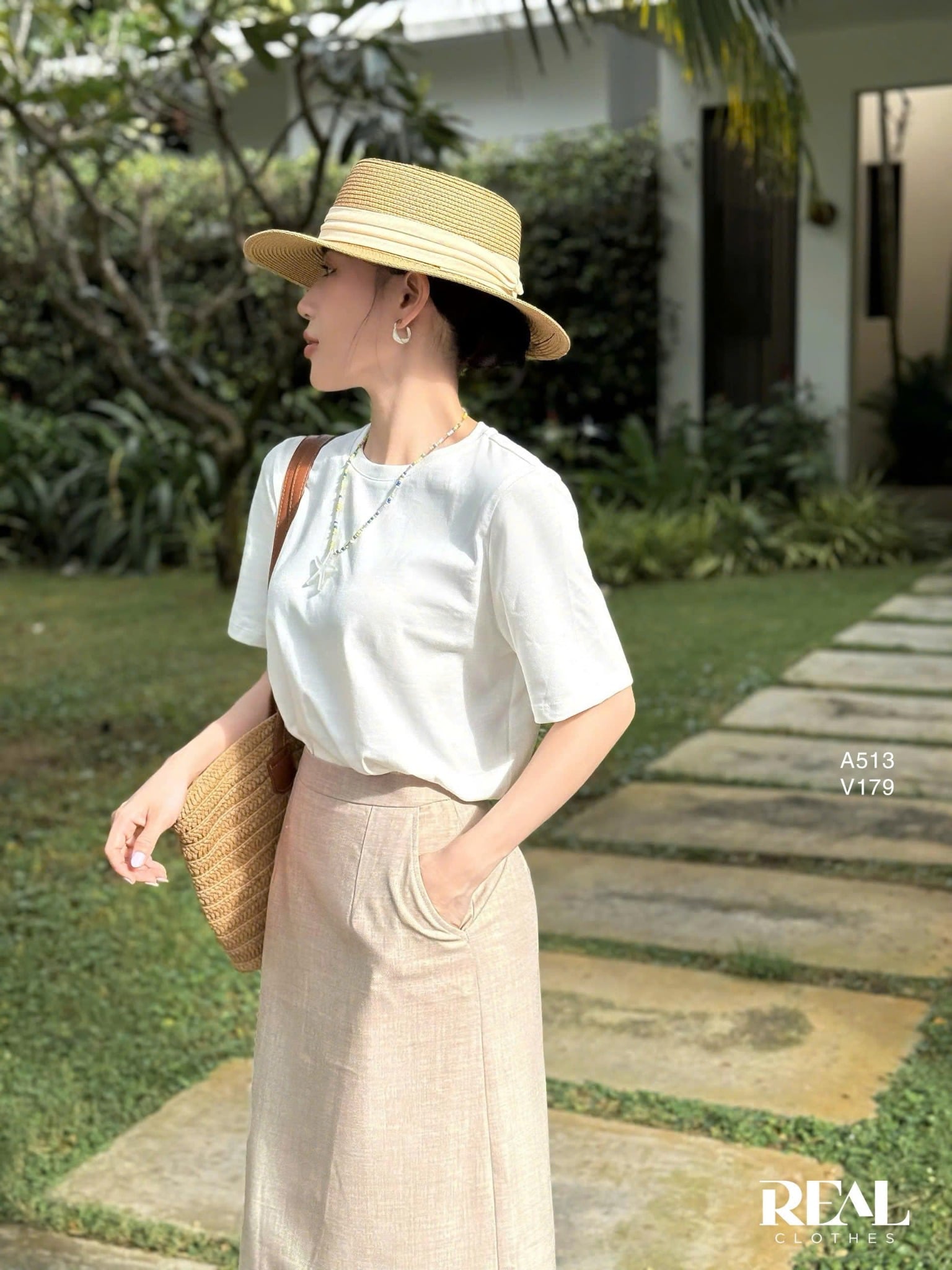 Váy Japan dài kem gân