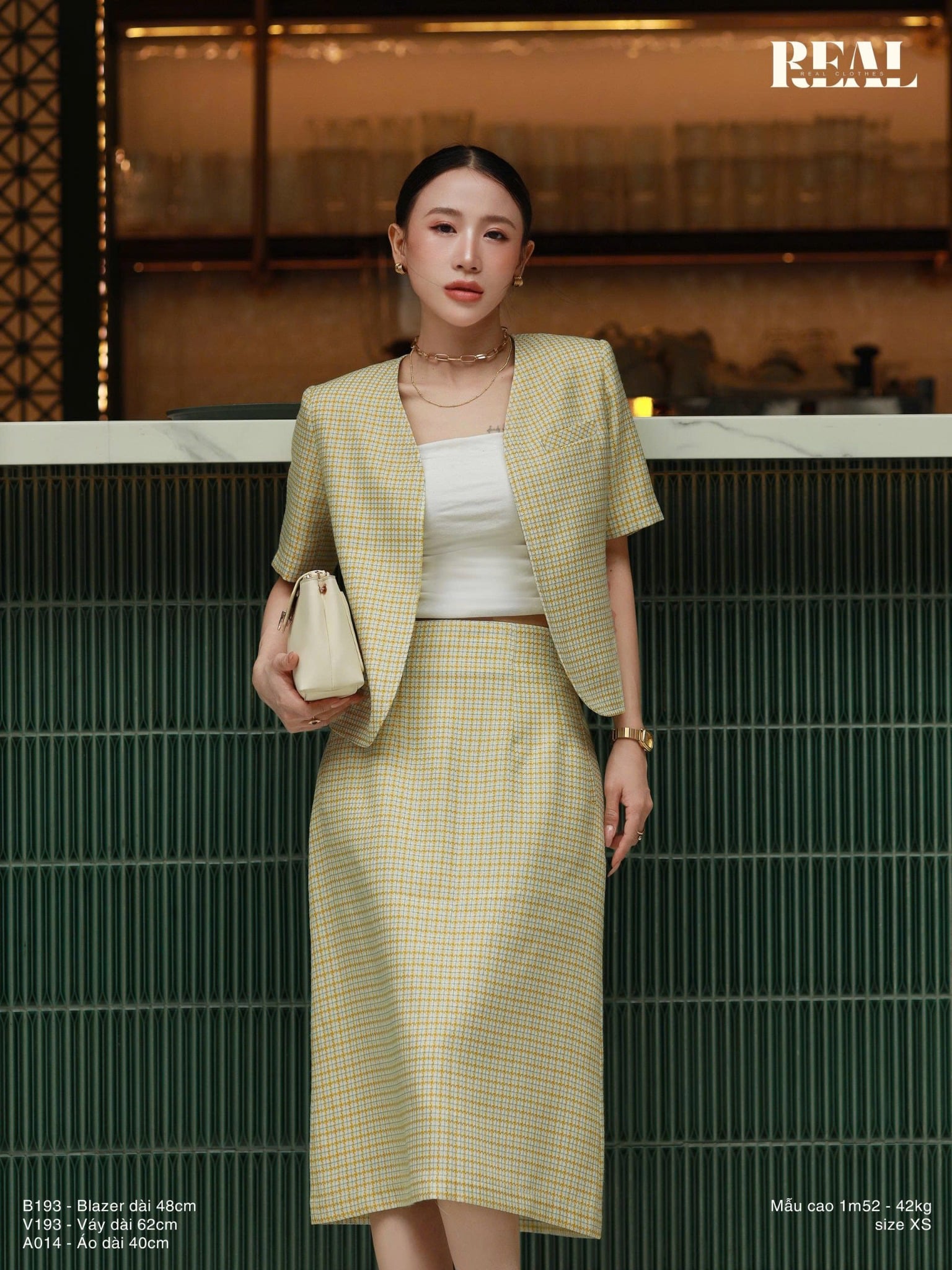 Váy Tokyo midi caro vàng