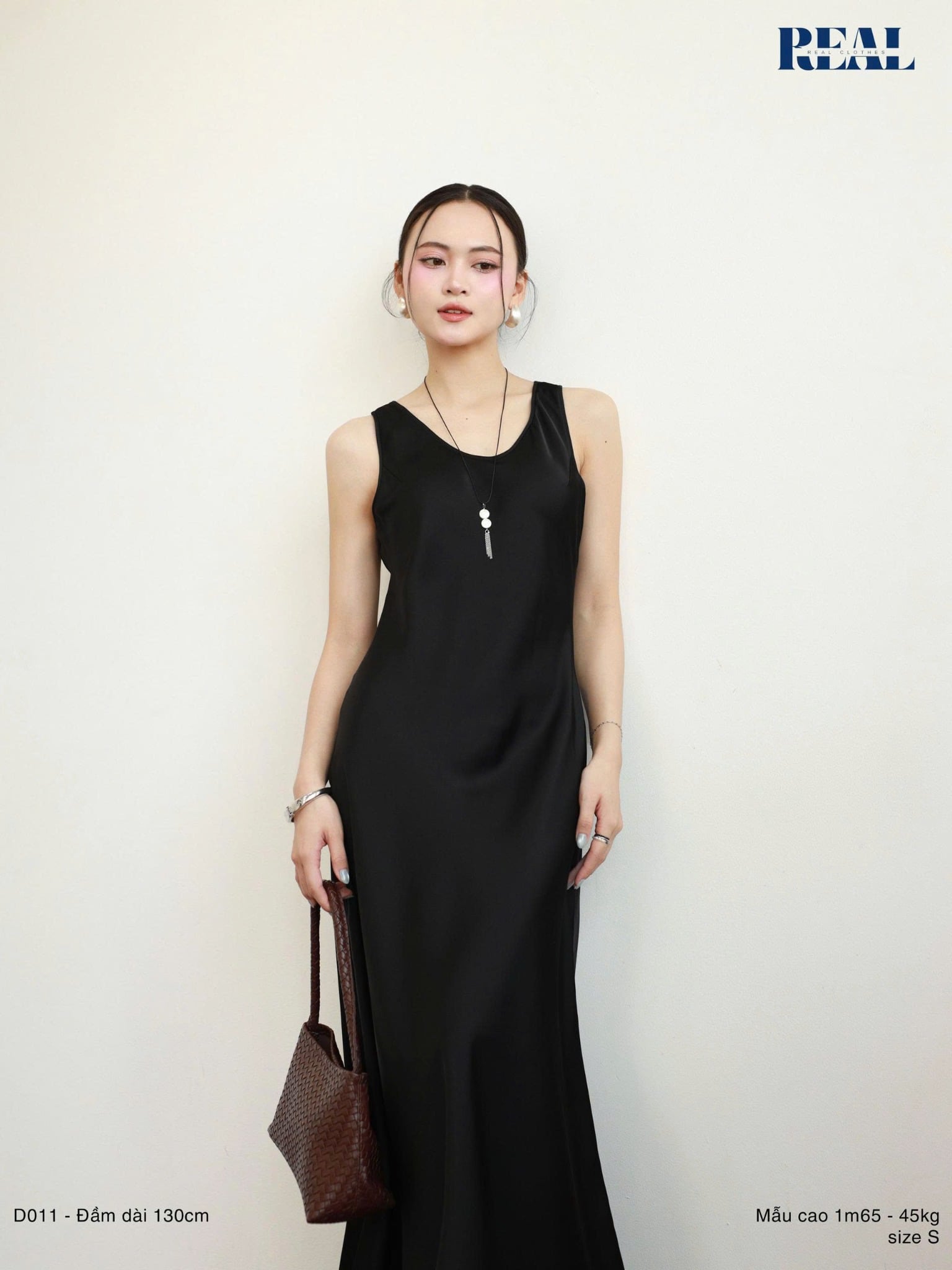 Đầm silk đen