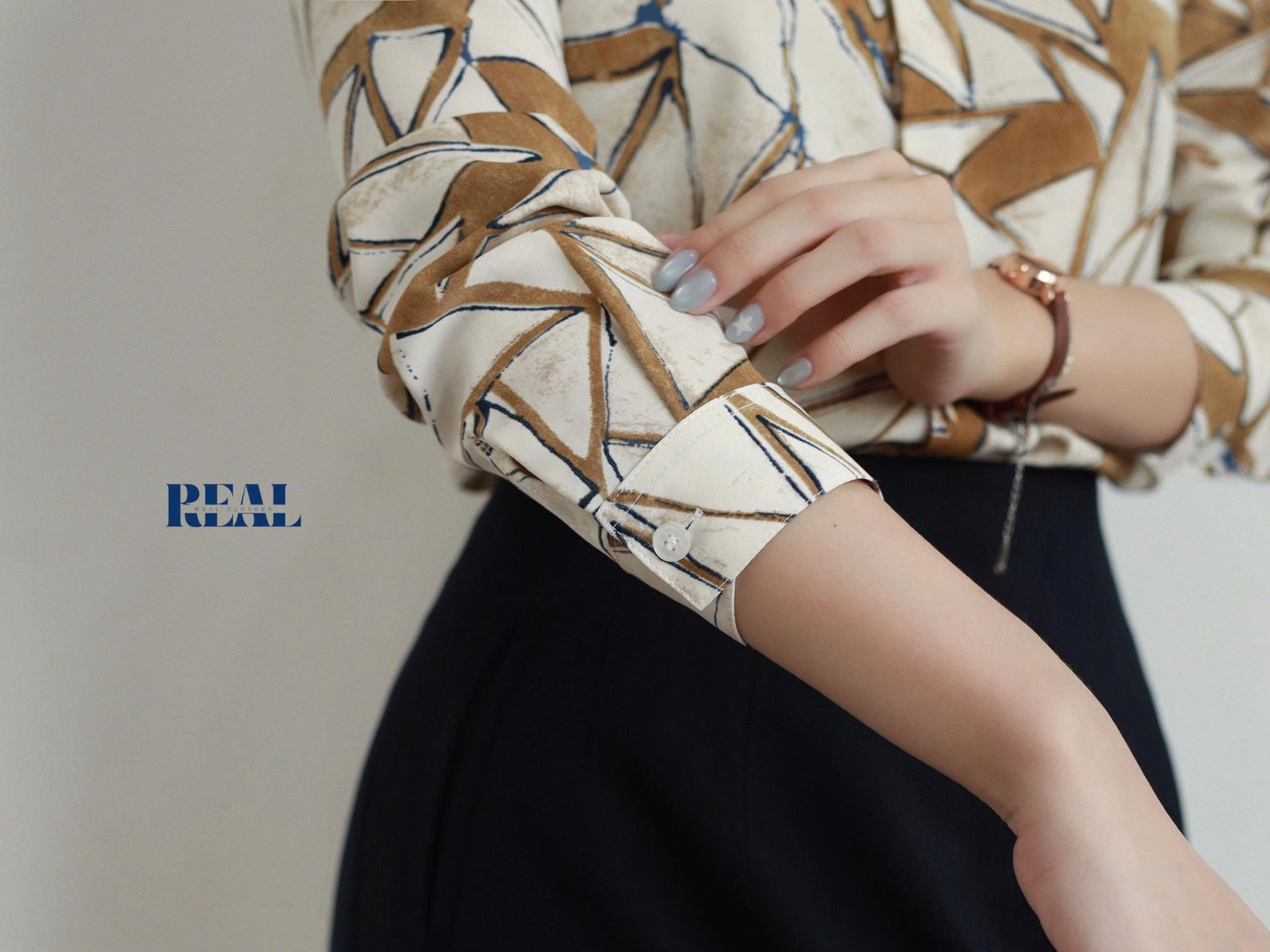 Sơ mi họa tiết SALE