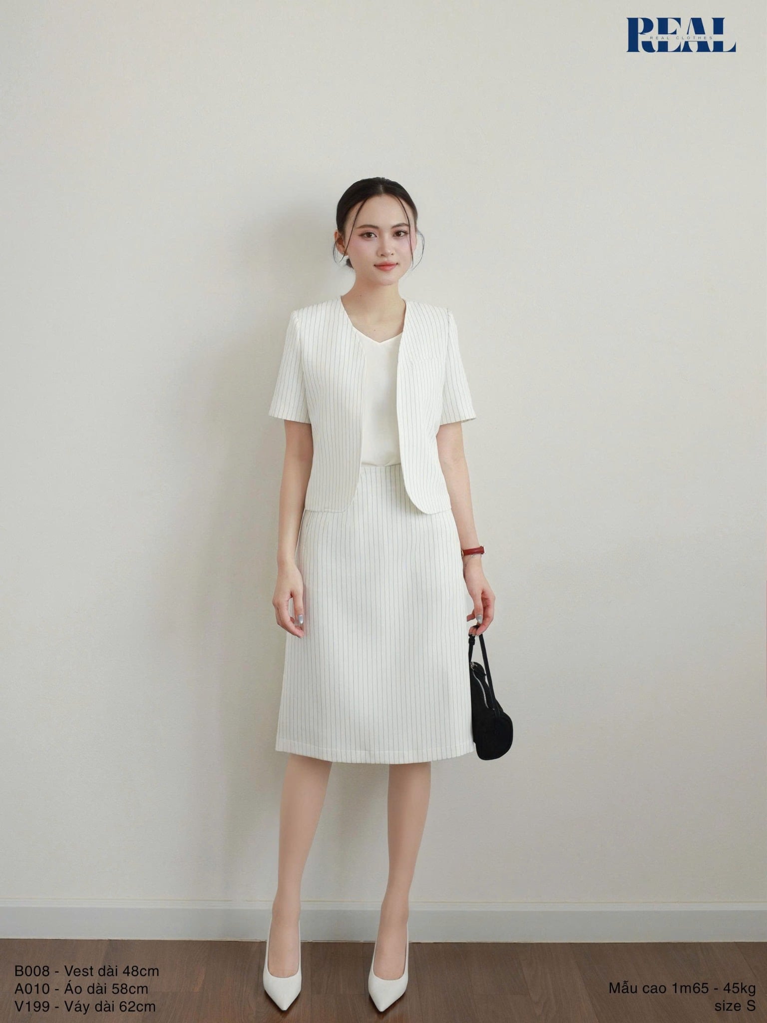 Áo cổ tim không tay