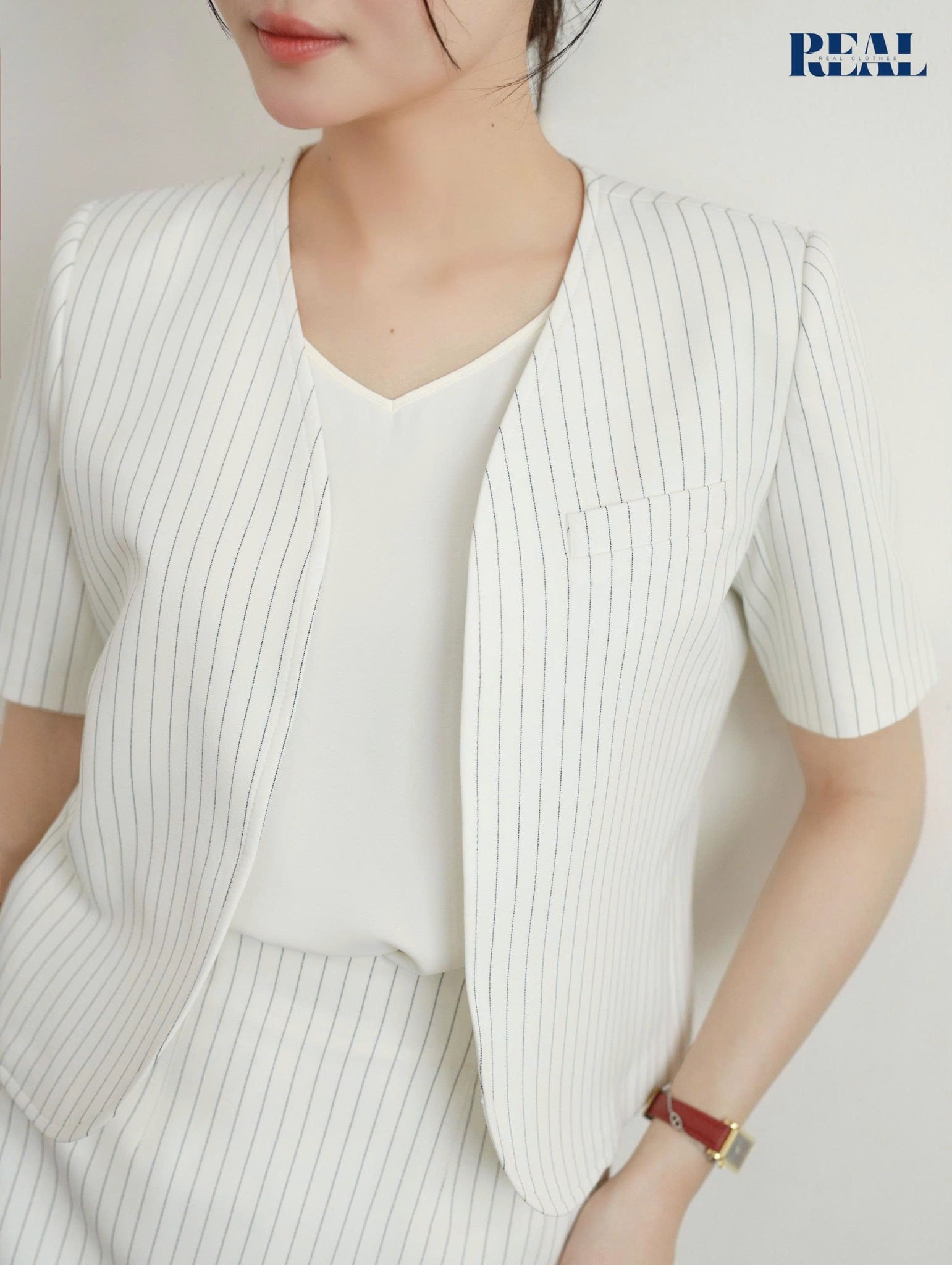  Vest Sunny họa tiết 