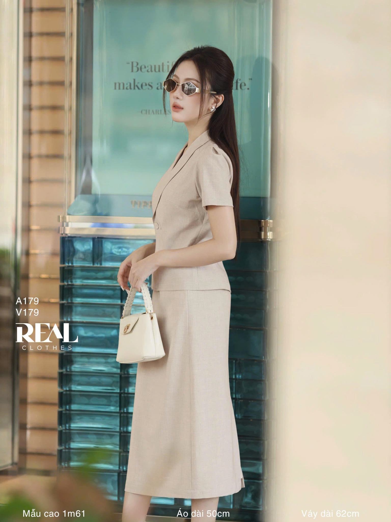 Váy Japan dài kem gân