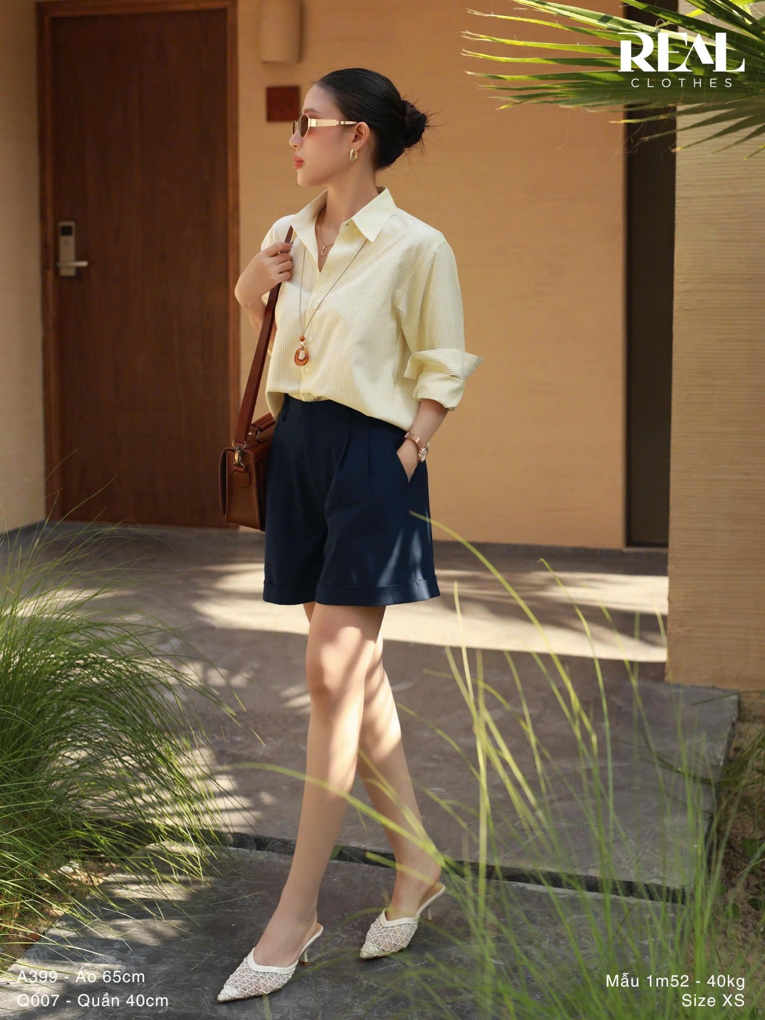 Quần short lật lai xanh đen